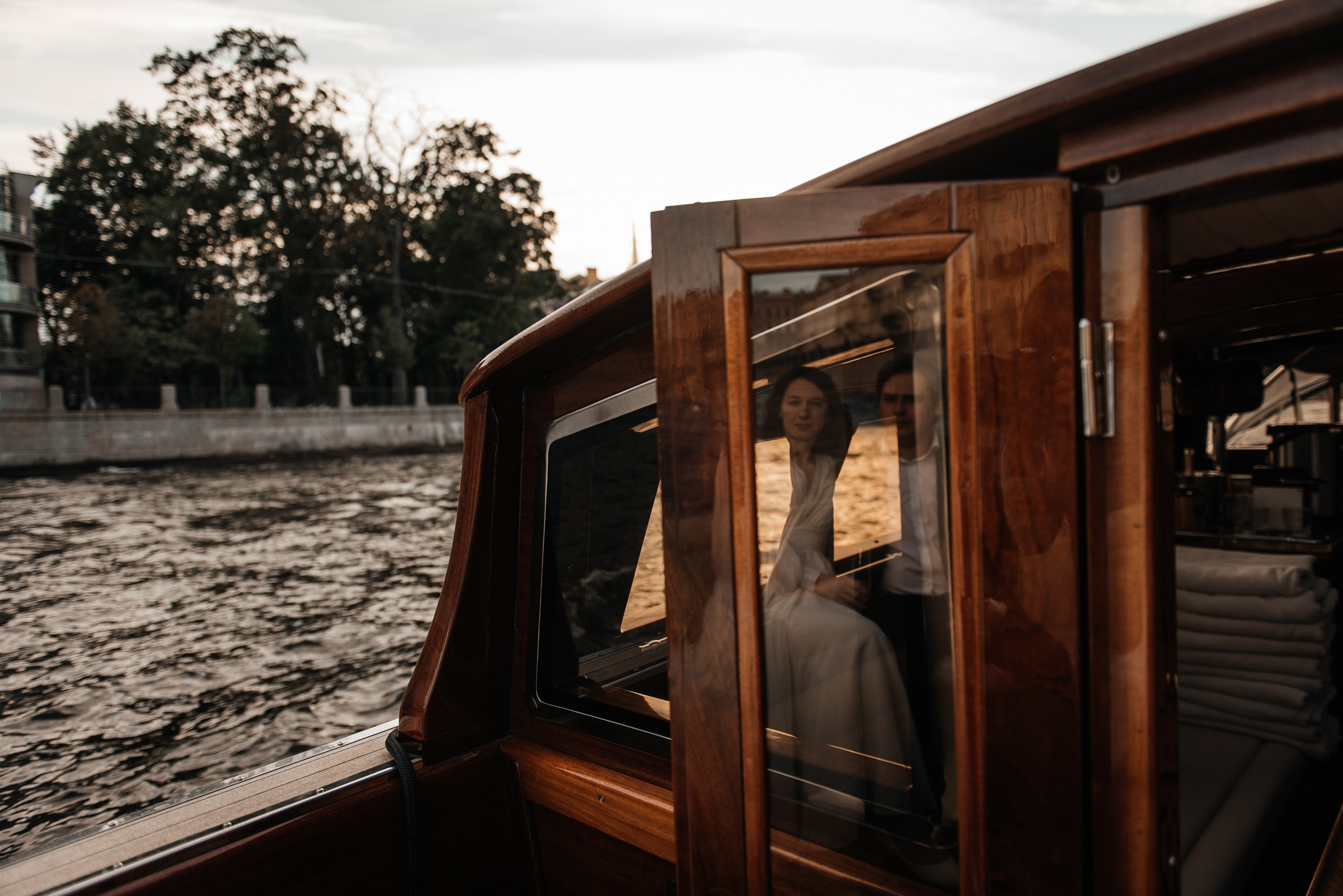 свадебная фотосессия на&nbsp;катере Venezia Nord