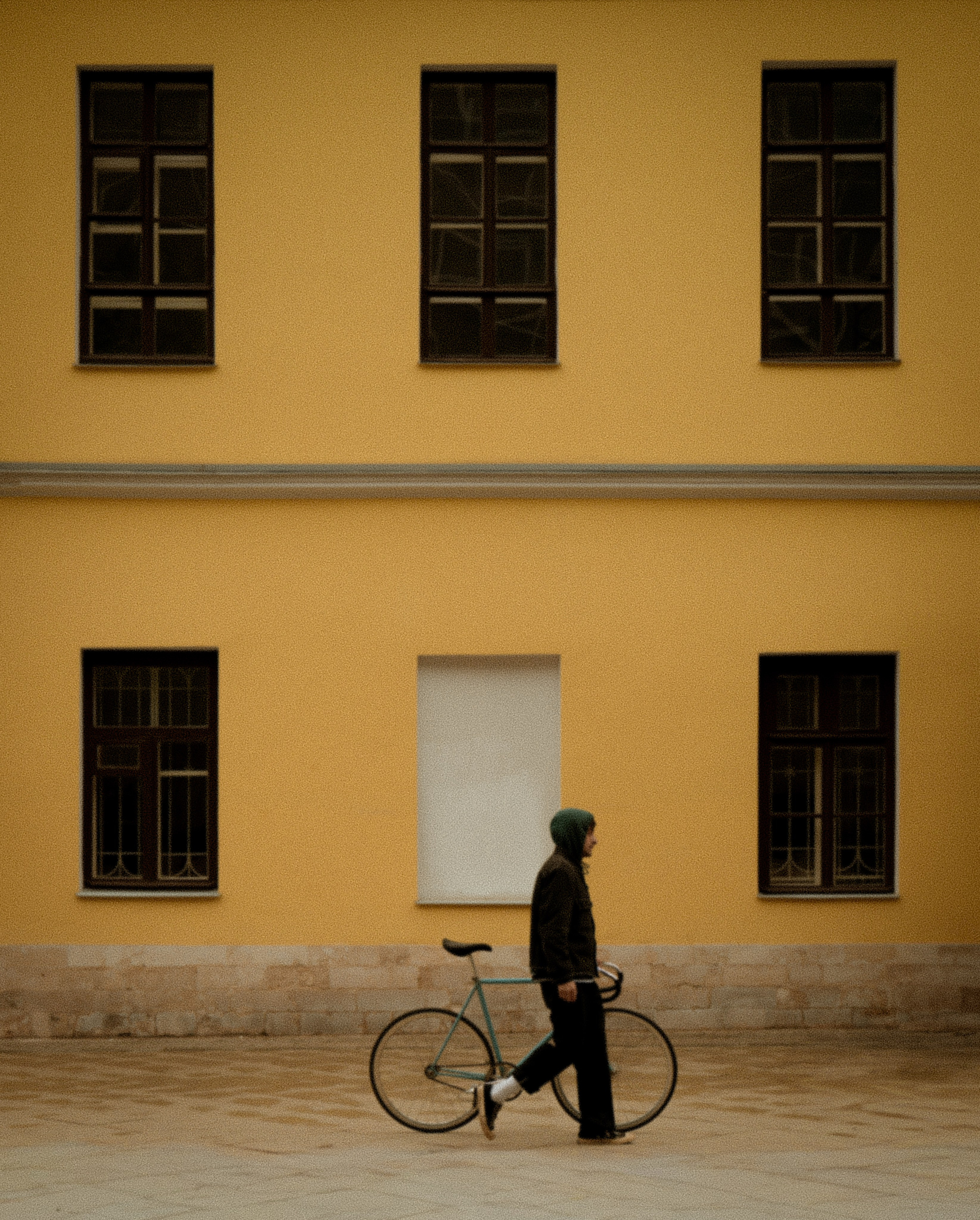 Street. Если ты на Земле — звони