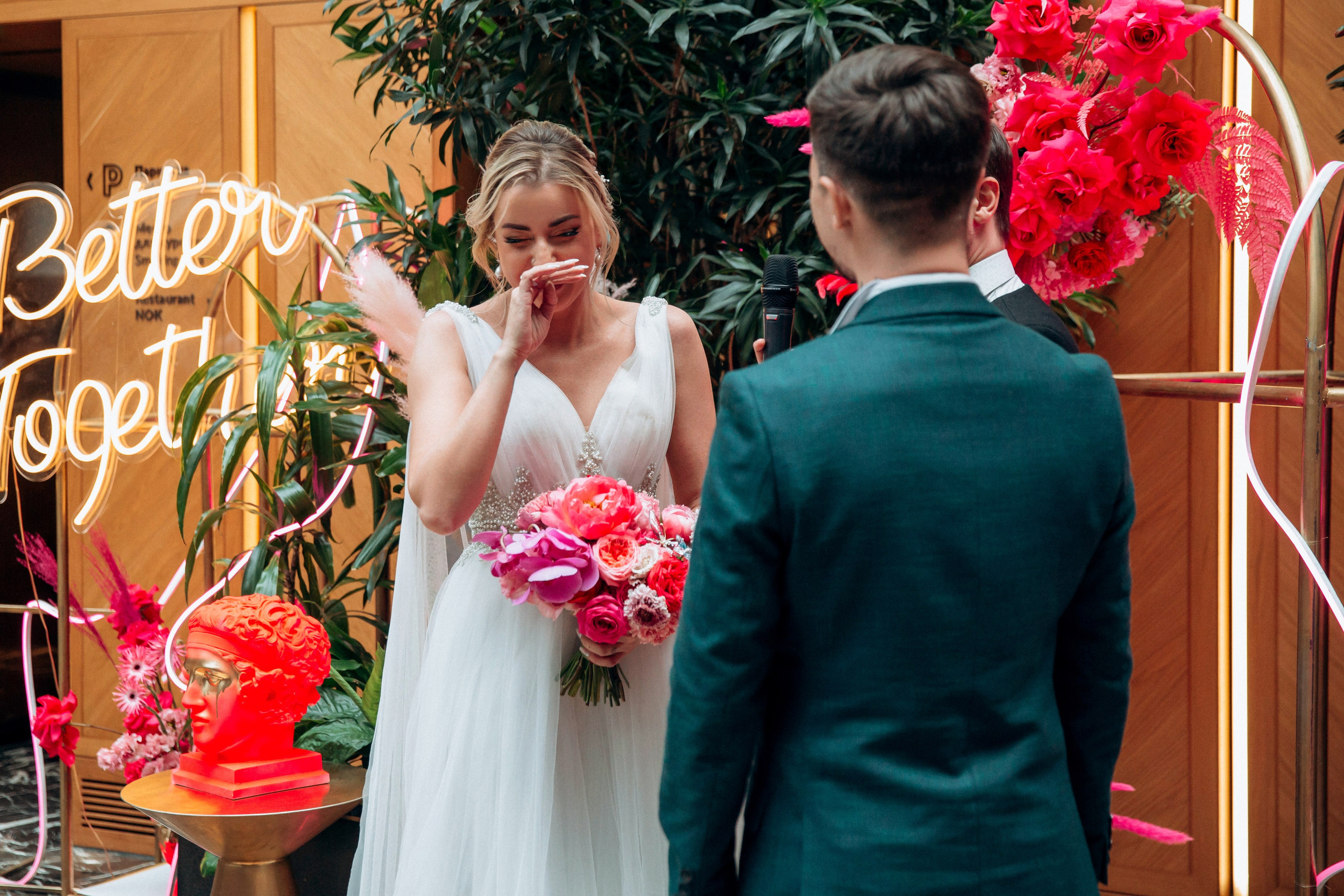 Неоновая свадьба. Свадебный фотограф в Санкт-Петербурге Вика Стукачева