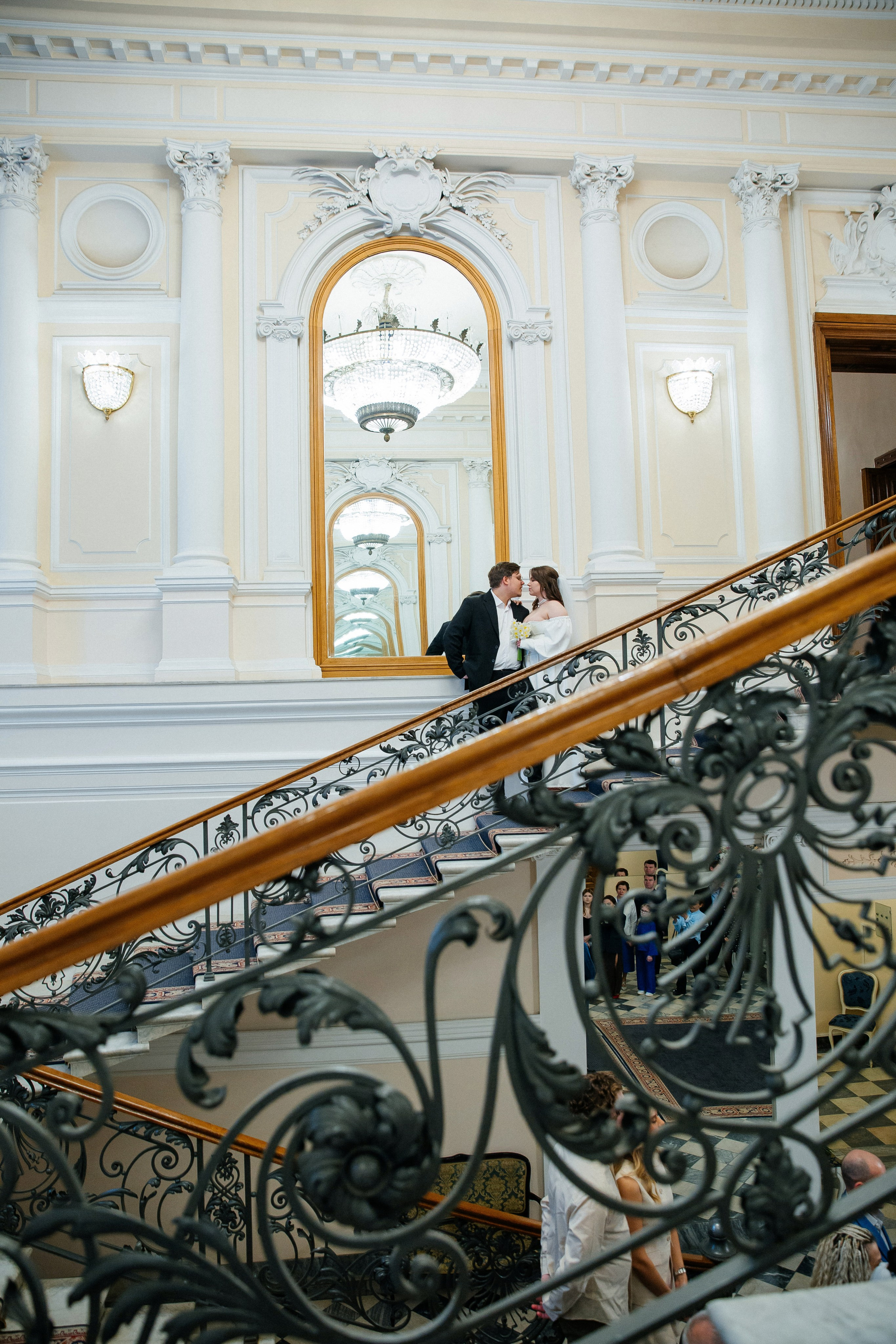 Съемка в отеле и регистрация прохладным майским днем. Свадебный фотограф в Санкт-Петербурге Вика Стукачева