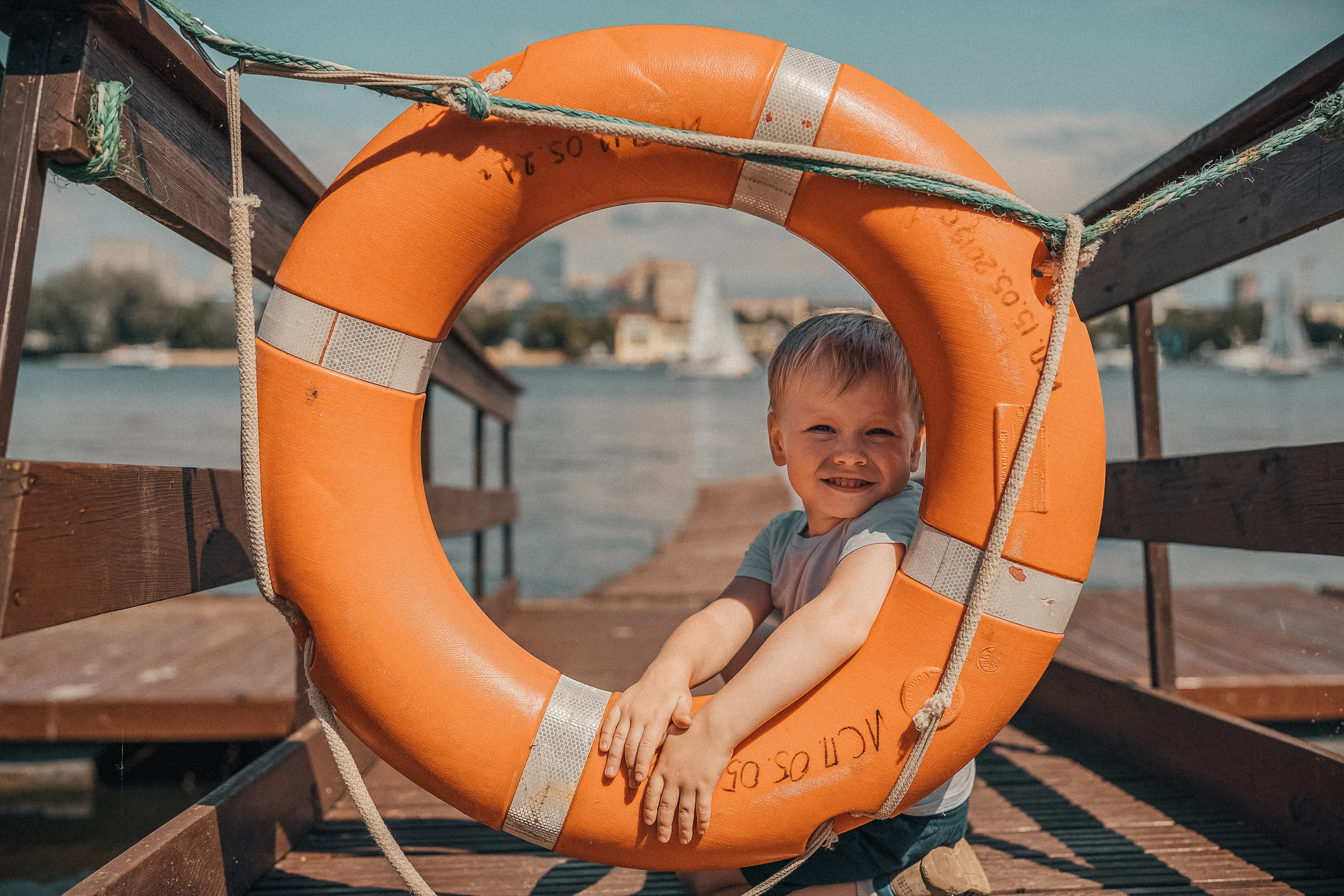 Речная прохлада и солнечные улыбки. Главная