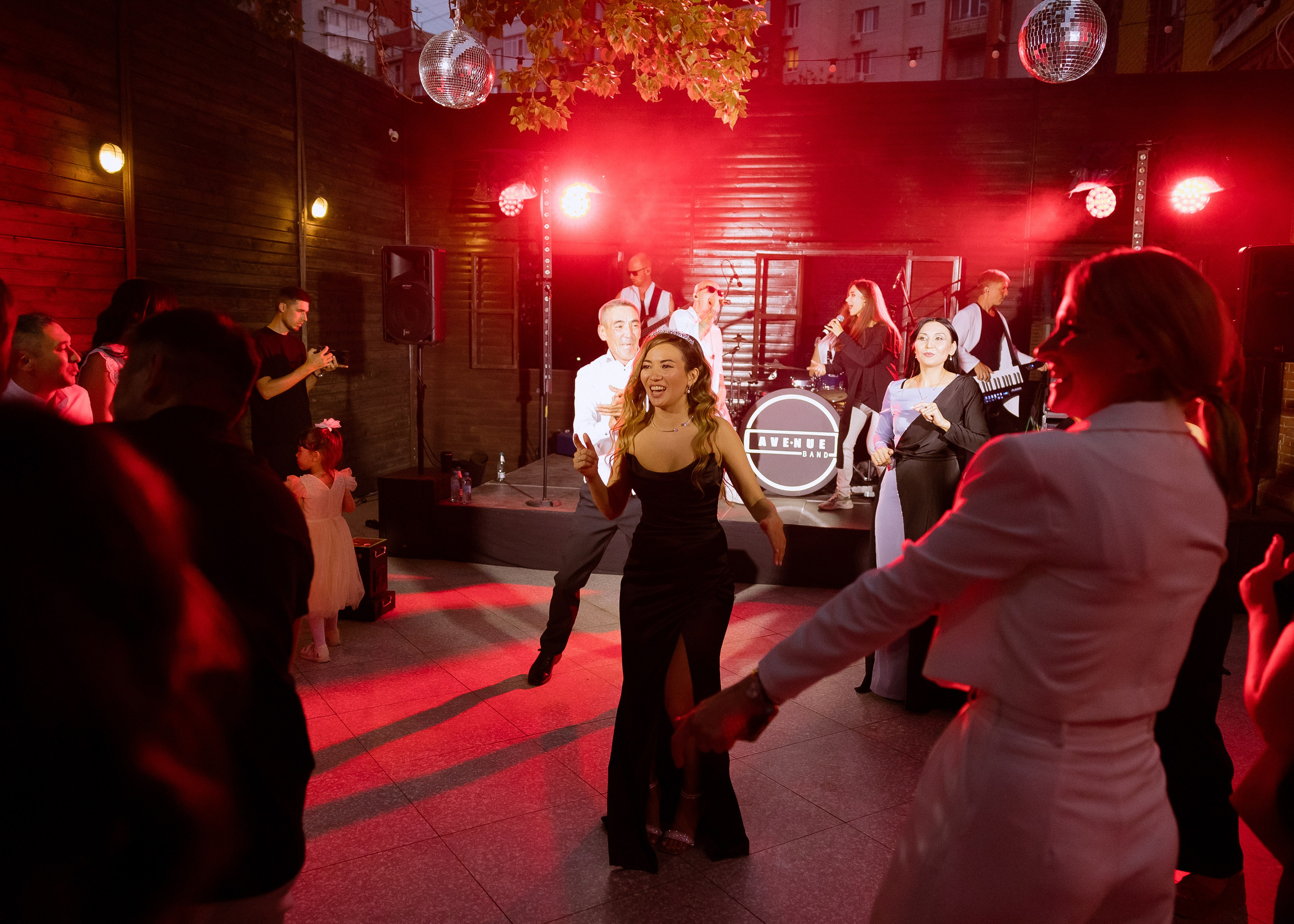 Дмитрий и Алита. Фотограф Эмиль Исякаев