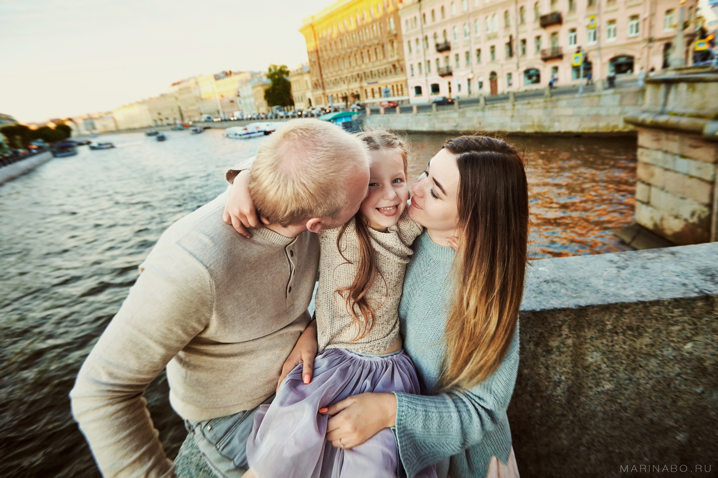 Питер, лето, вечер, крыши - семейная, Lifestyle фотосессия. Семейный Lifestyle фотограф в Санкт-Петербурге Марина Бокшицкая