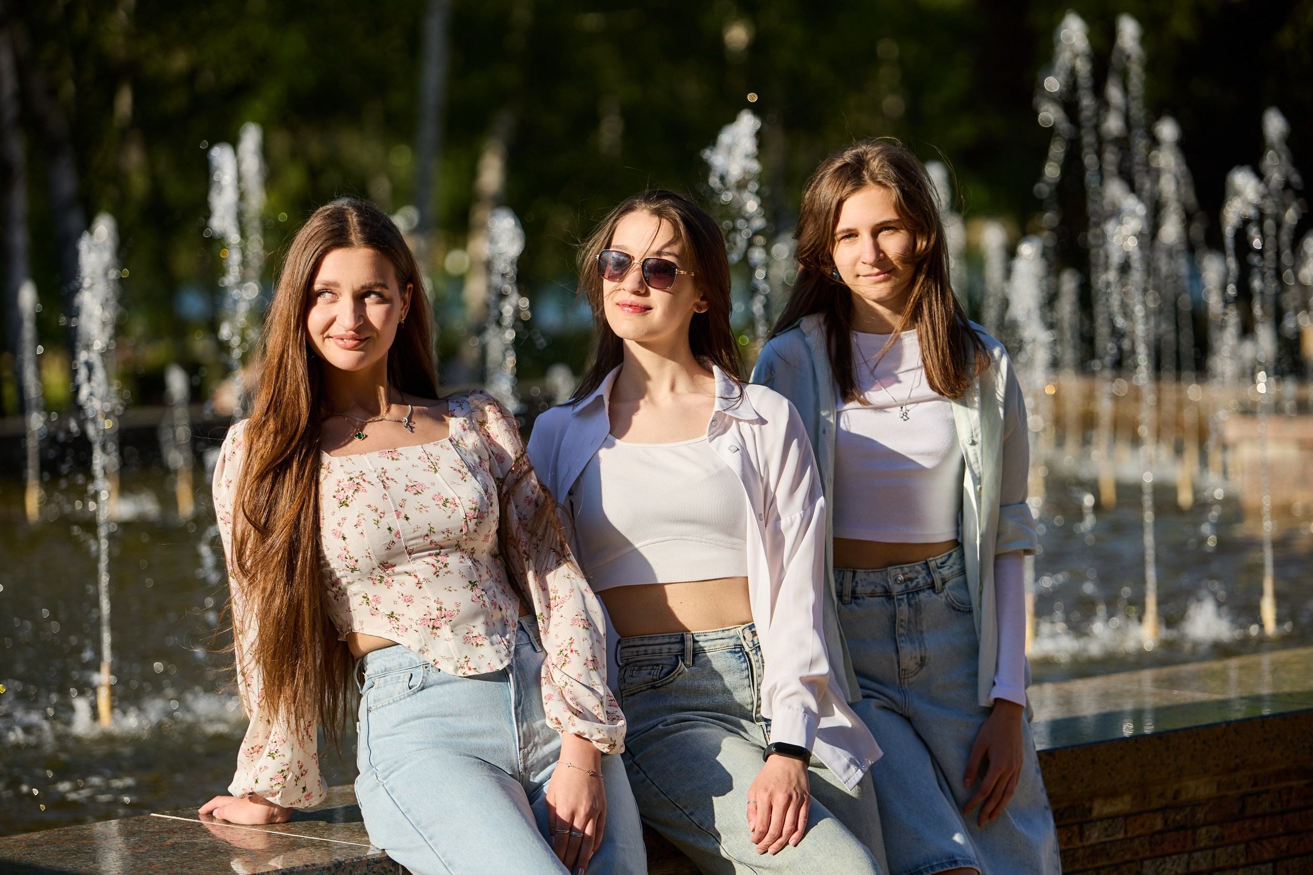 ШКОЛЬНИКИ. ПАРК ЩЕРБАКОВА. Фотограф Татаринов Андрей (Донецк / Макеевка)