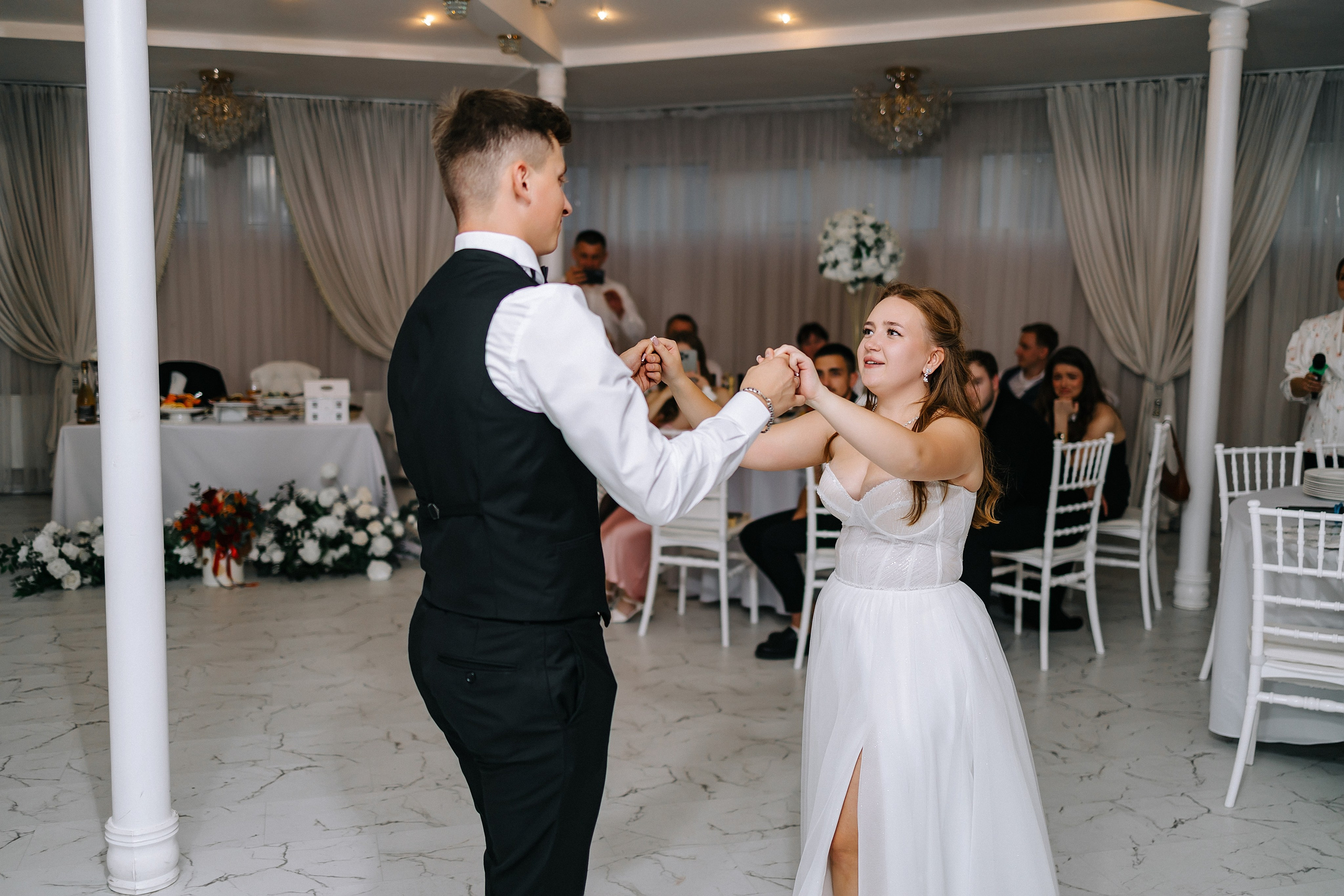 Даниил & Алина. Александр Антонов. Профессиональный свадебный, репортажный фотограф в Москве, Подольске. Фото+Видео на любой праздник