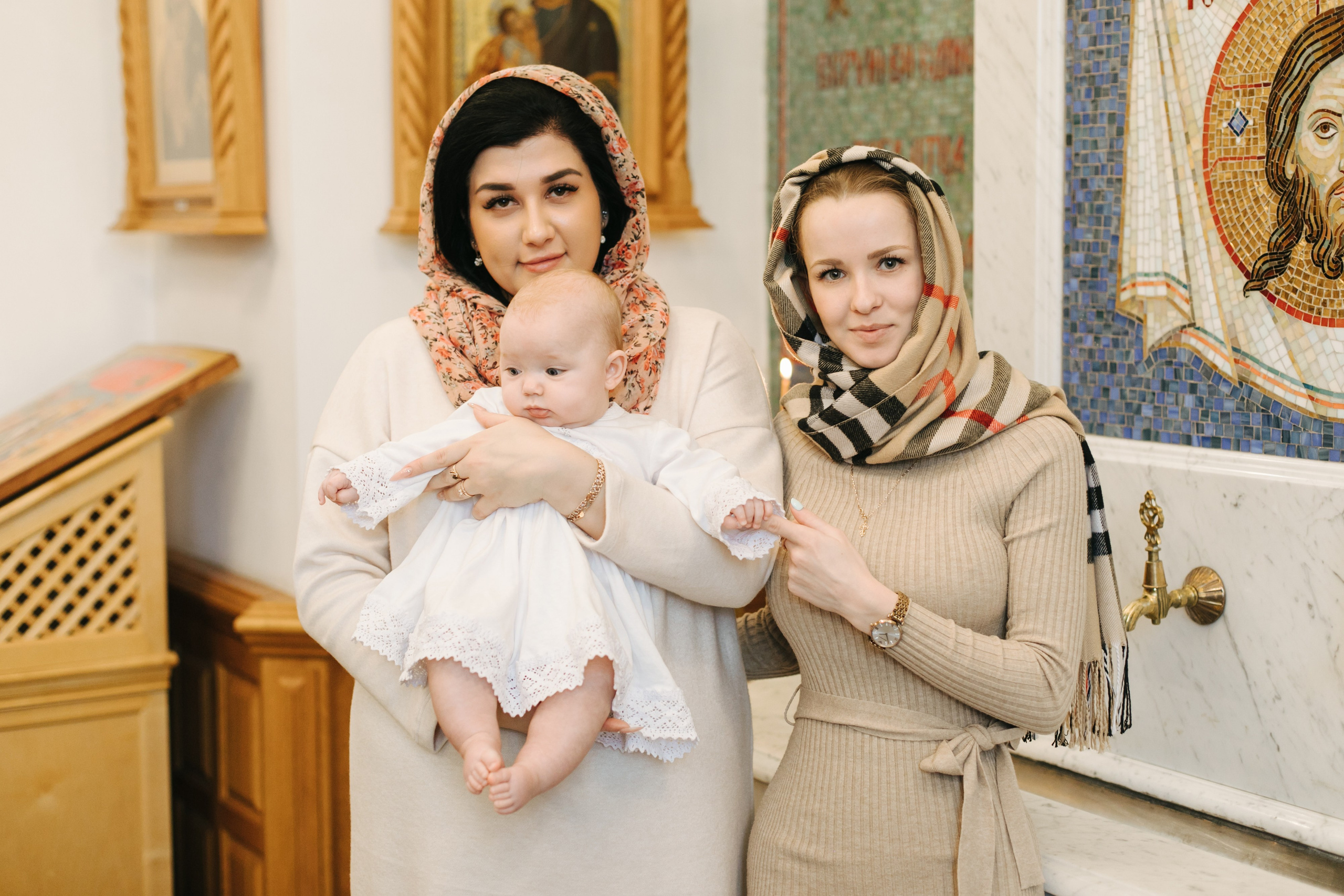 Крещение Храм Спаса Нерукотворного Образа г. Всеволожск. Фотограф на крещение в Санкт Петербурге