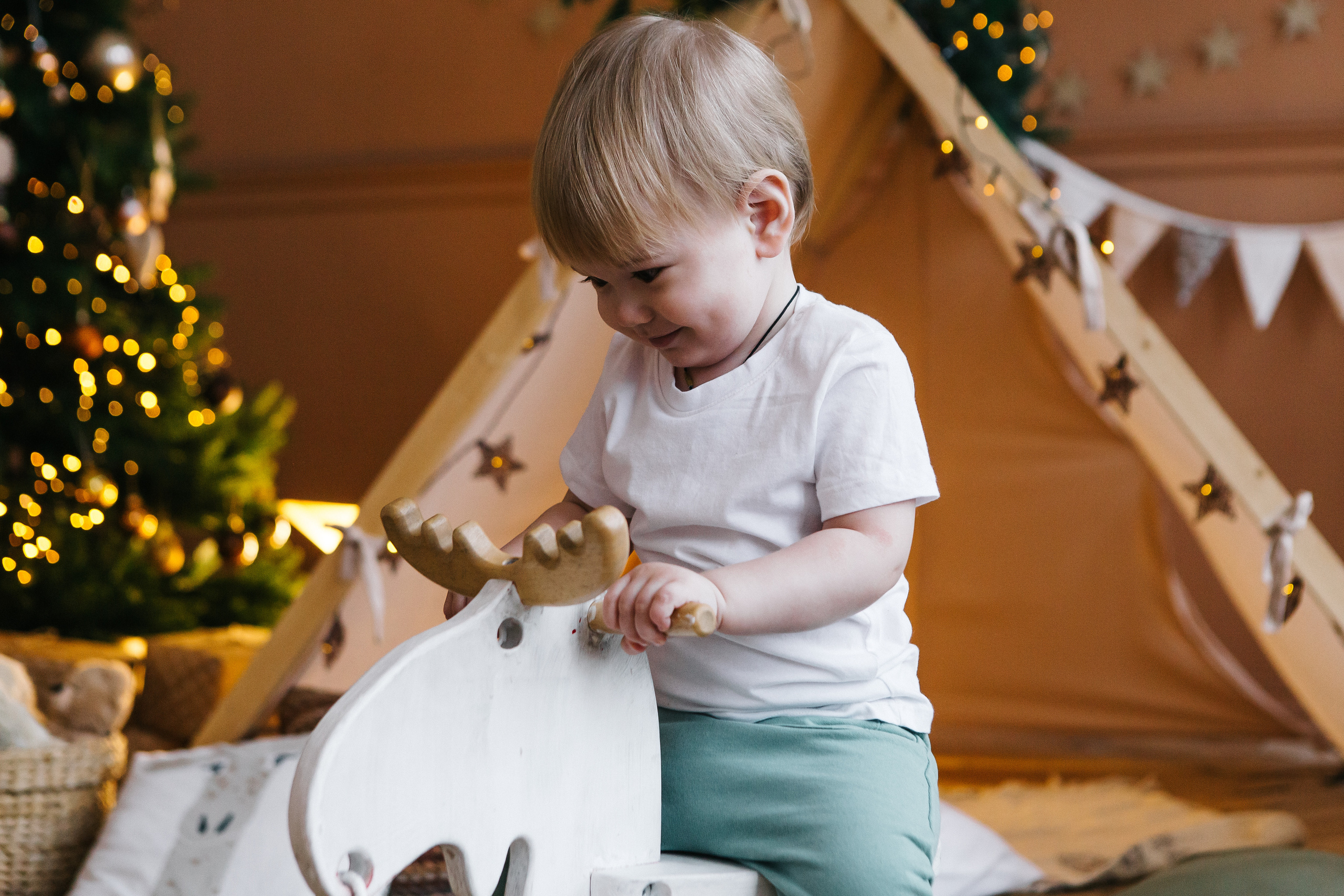 Женя, Милена и Артемий. Новогодняя фотосессия в студии. Семейный фотограф в Калининграде Анастасия Юрина