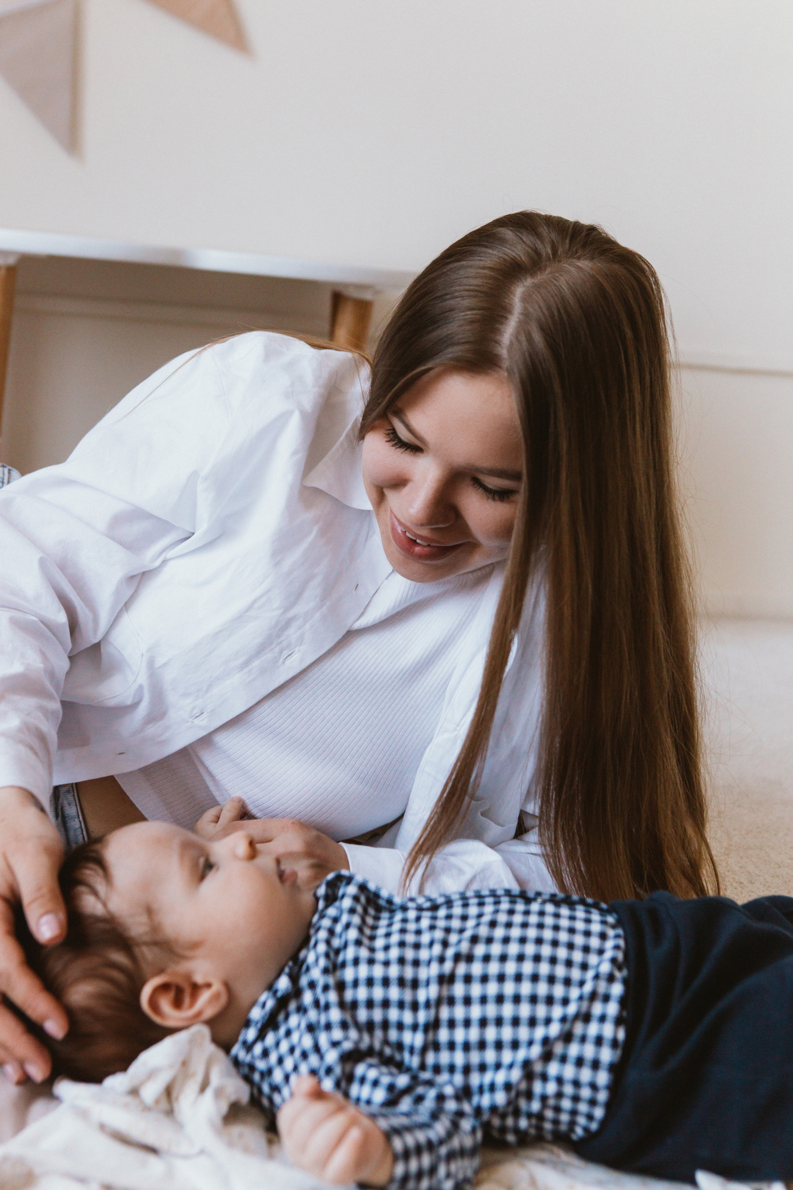 Лена, Карине и Арен. Семейная фотосессия в студии. Семейный фотограф в Калининграде Анастасия Юрина