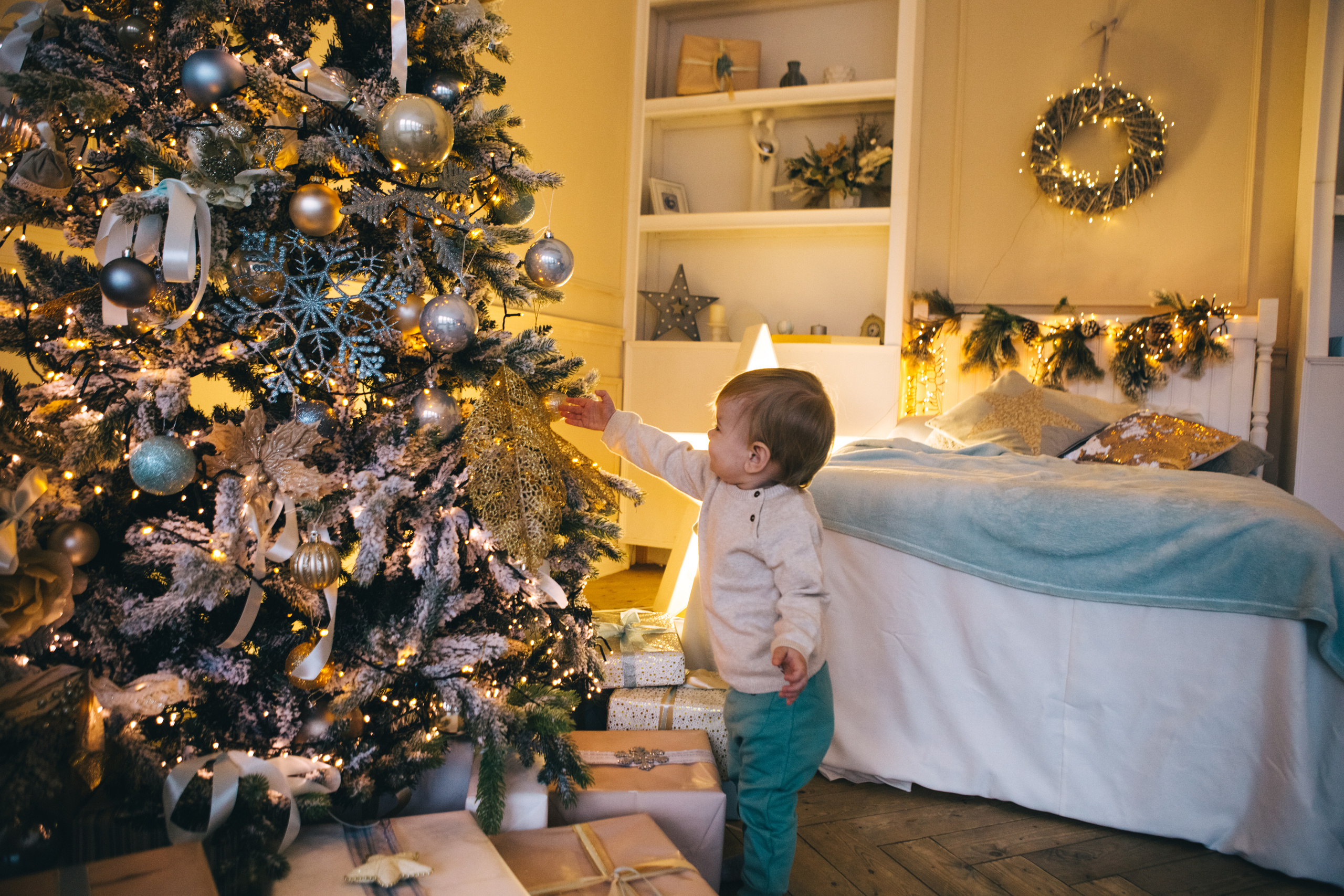 Женя, Милена и Артемий. Новогодняя фотосессия в студии. Семейный фотограф в Калининграде Анастасия Юрина