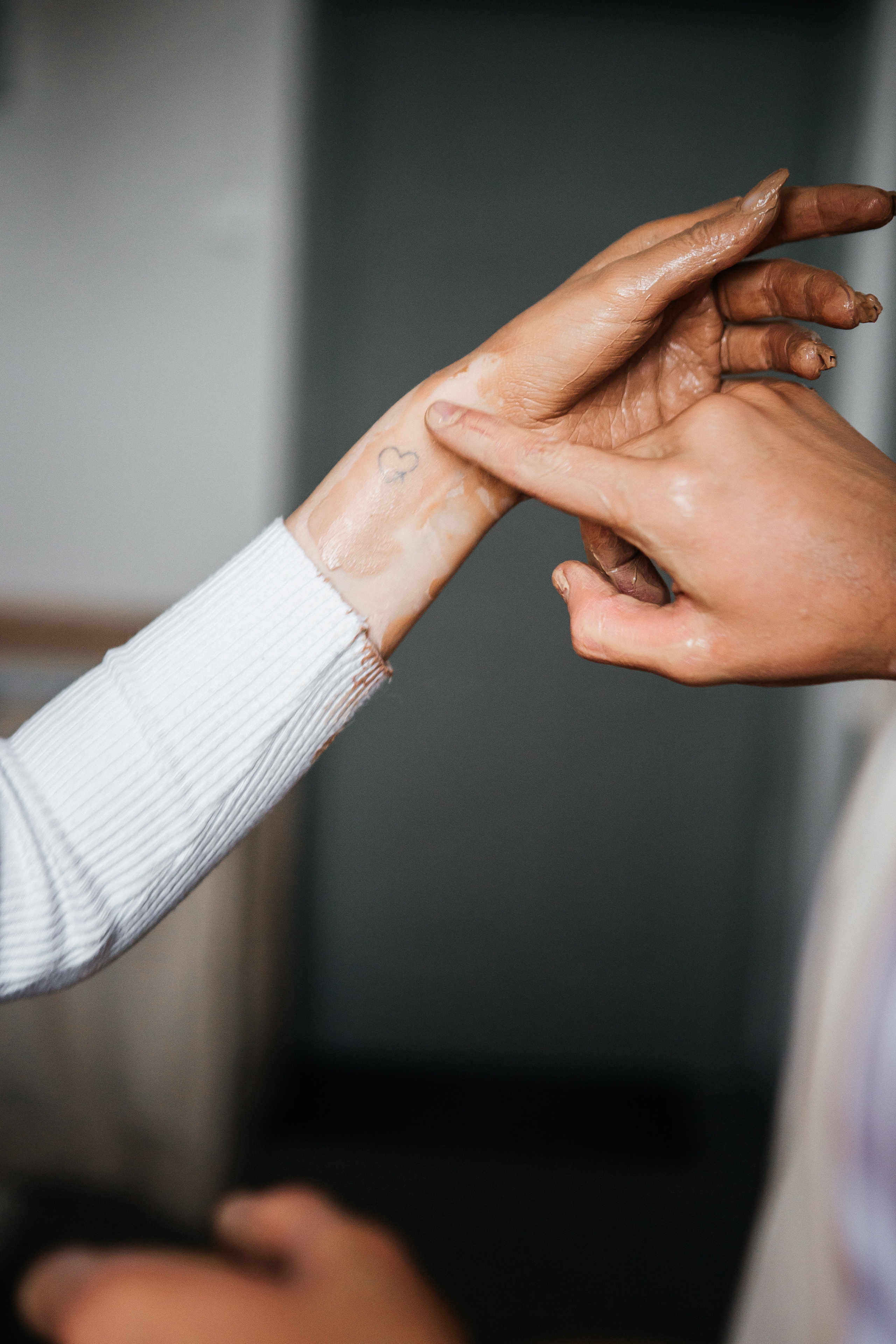 Кристина и Артем. Съемка в гончарной студии. Семейный фотограф в Калининграде Анастасия Юрина