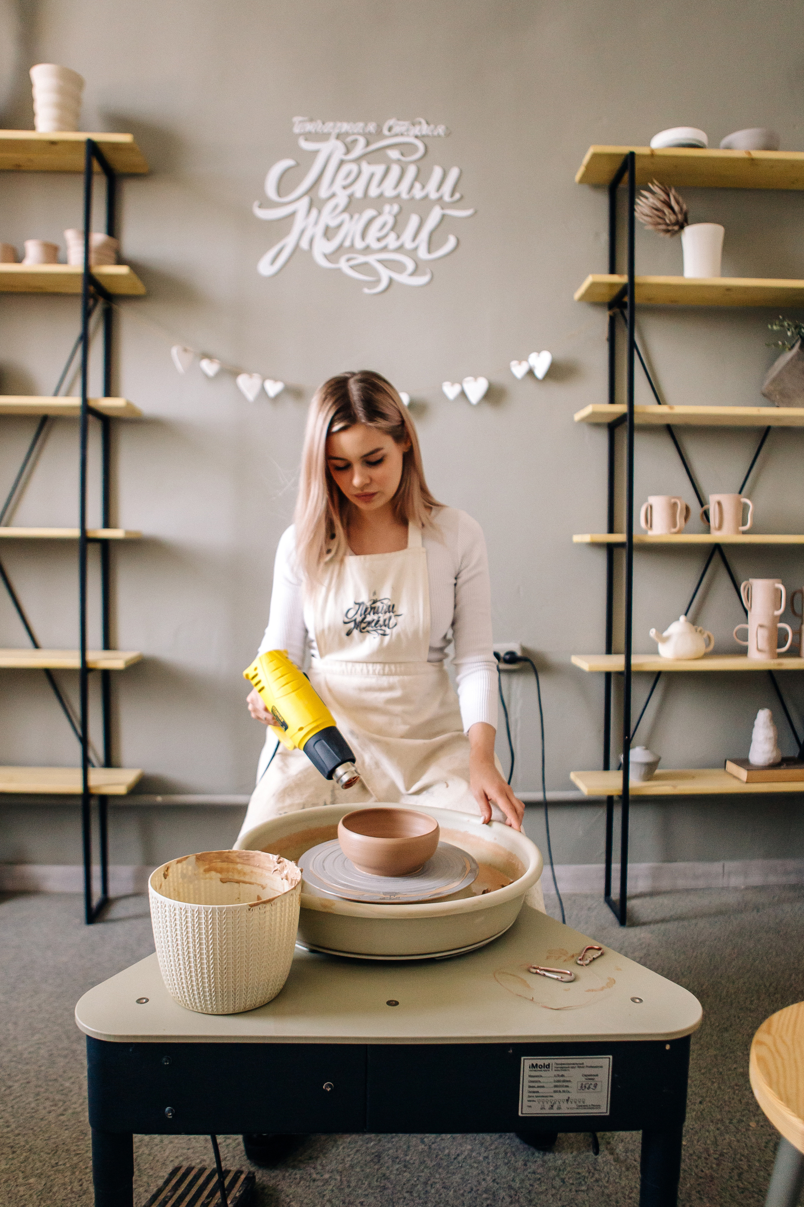 Кристина и Артем. Съемка в гончарной студии. Семейный фотограф в Калининграде Анастасия Юрина