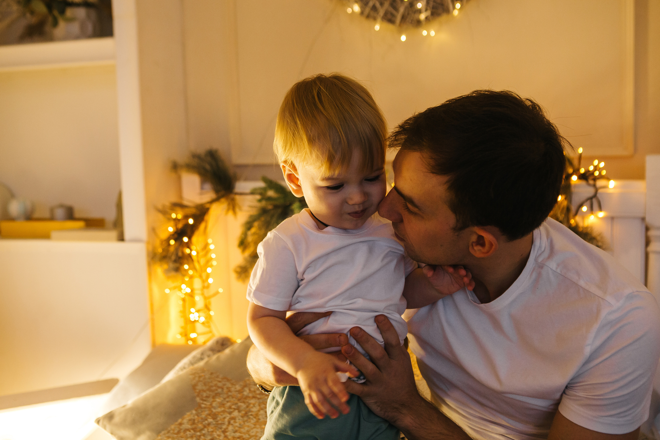 Женя, Милена и Артемий. Новогодняя фотосессия в студии. Семейный фотограф в Калининграде Анастасия Юрина
