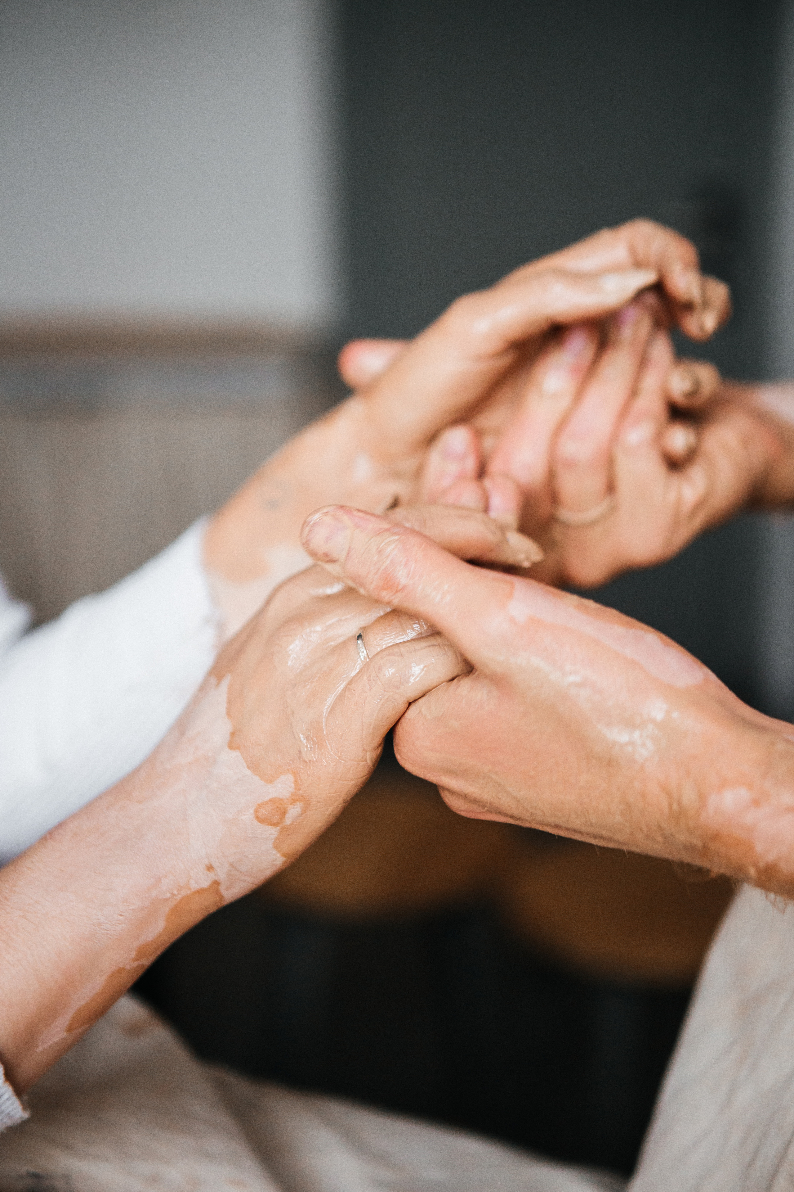 Кристина и Артем. Съемка в гончарной студии. Семейный фотограф в Калининграде Анастасия Юрина