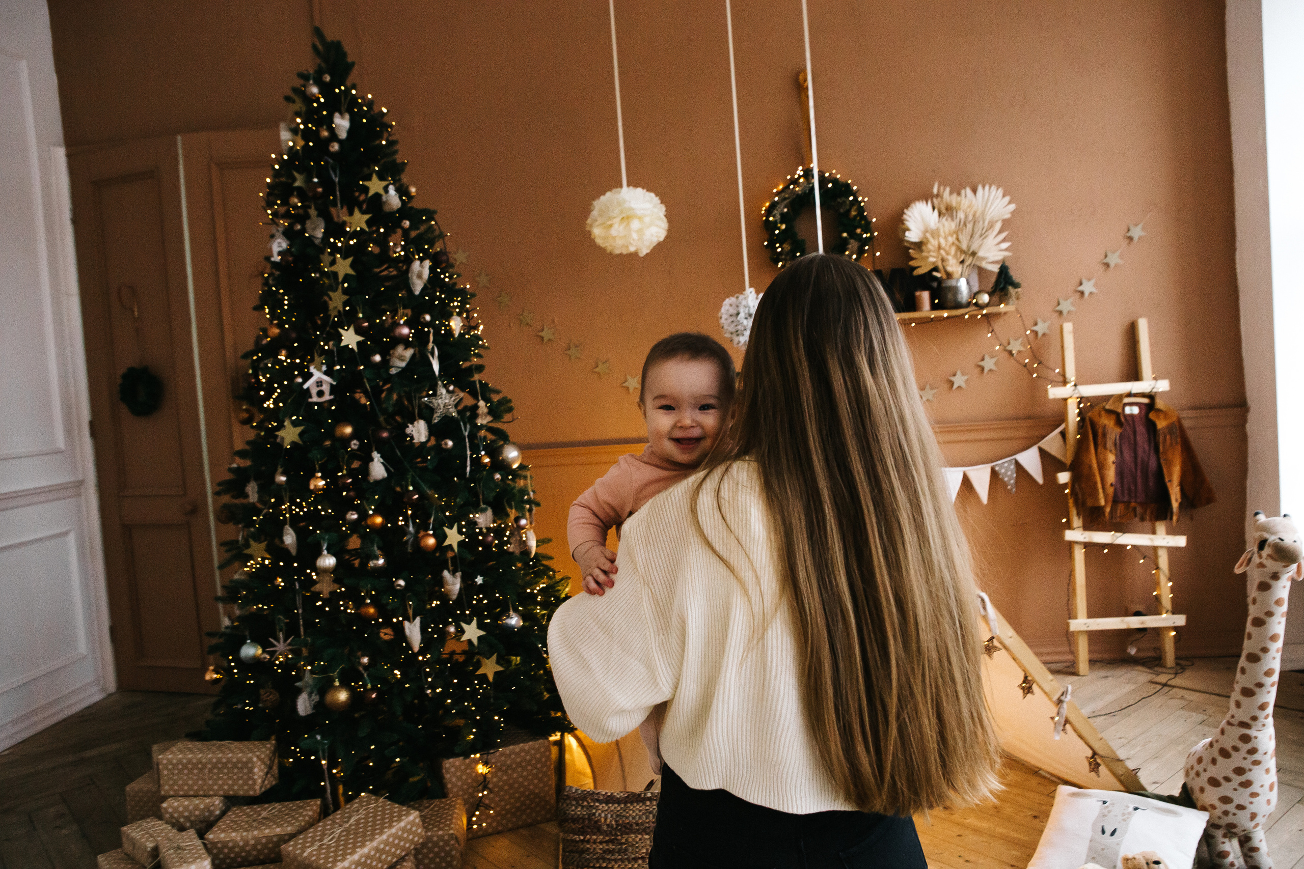 Лена и Карине. Новогодняя съемка. Семейный фотограф в Калининграде Анастасия Юрина