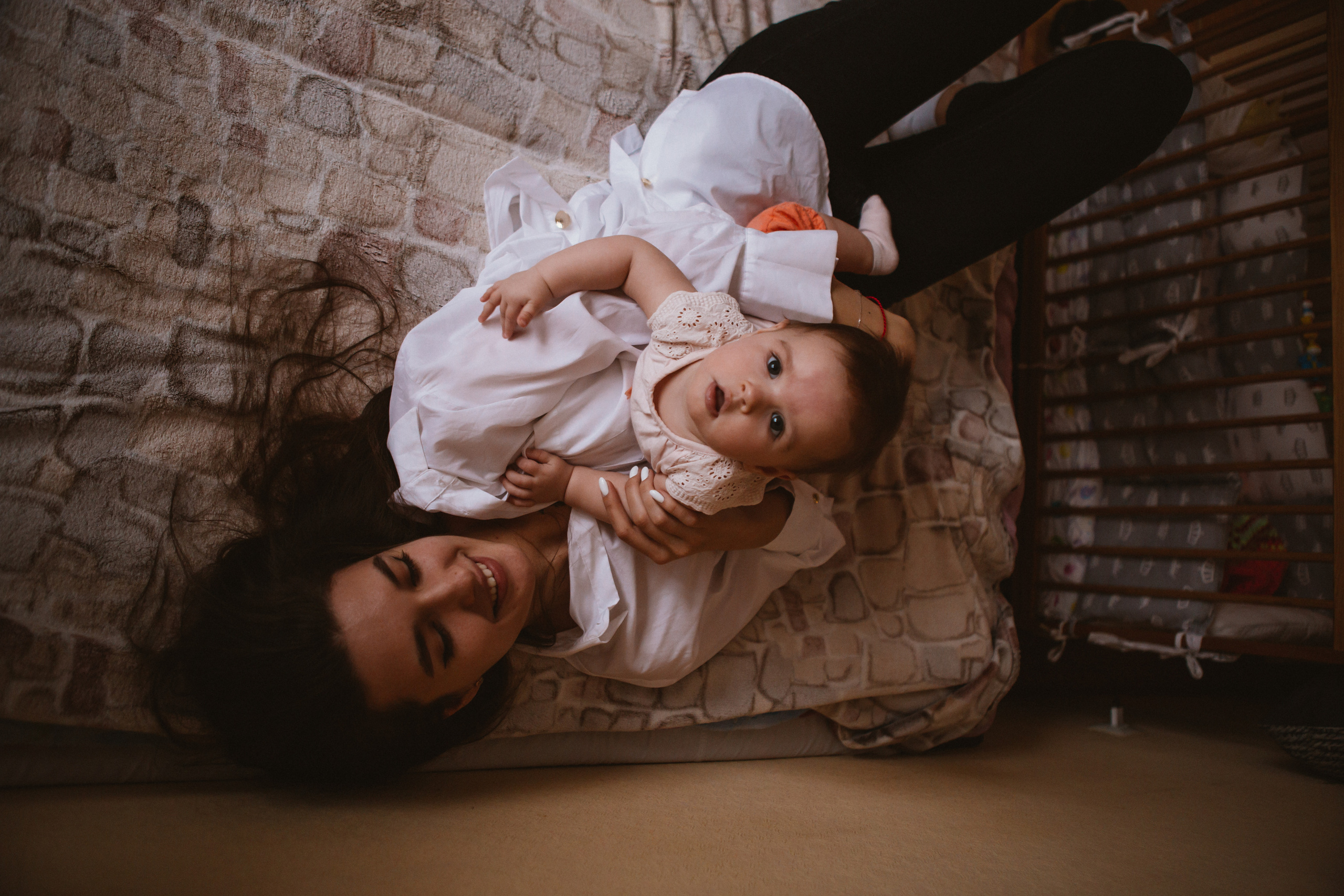 Настя и Ульяна. Домашняя фотосессия мамы и дочки. Семейный фотограф в Калининграде Анастасия Юрина