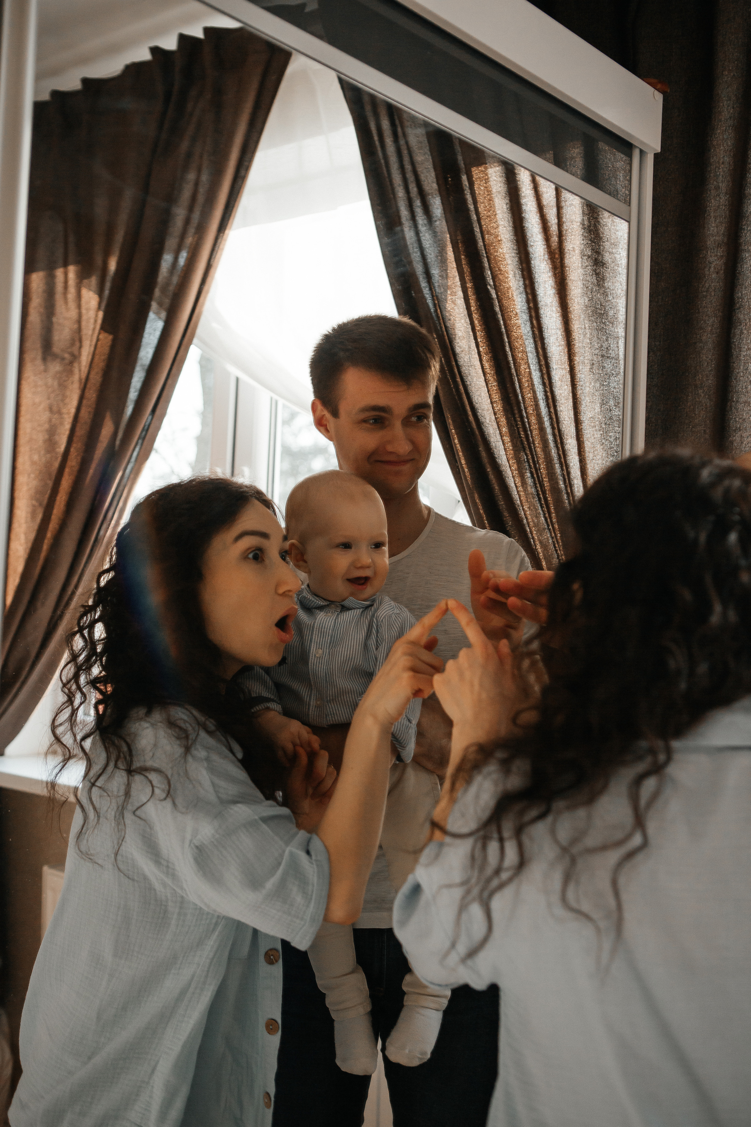Максим, Ира и Миша. Домашняя фотосессия. Семейный фотограф в Калининграде Анастасия Юрина