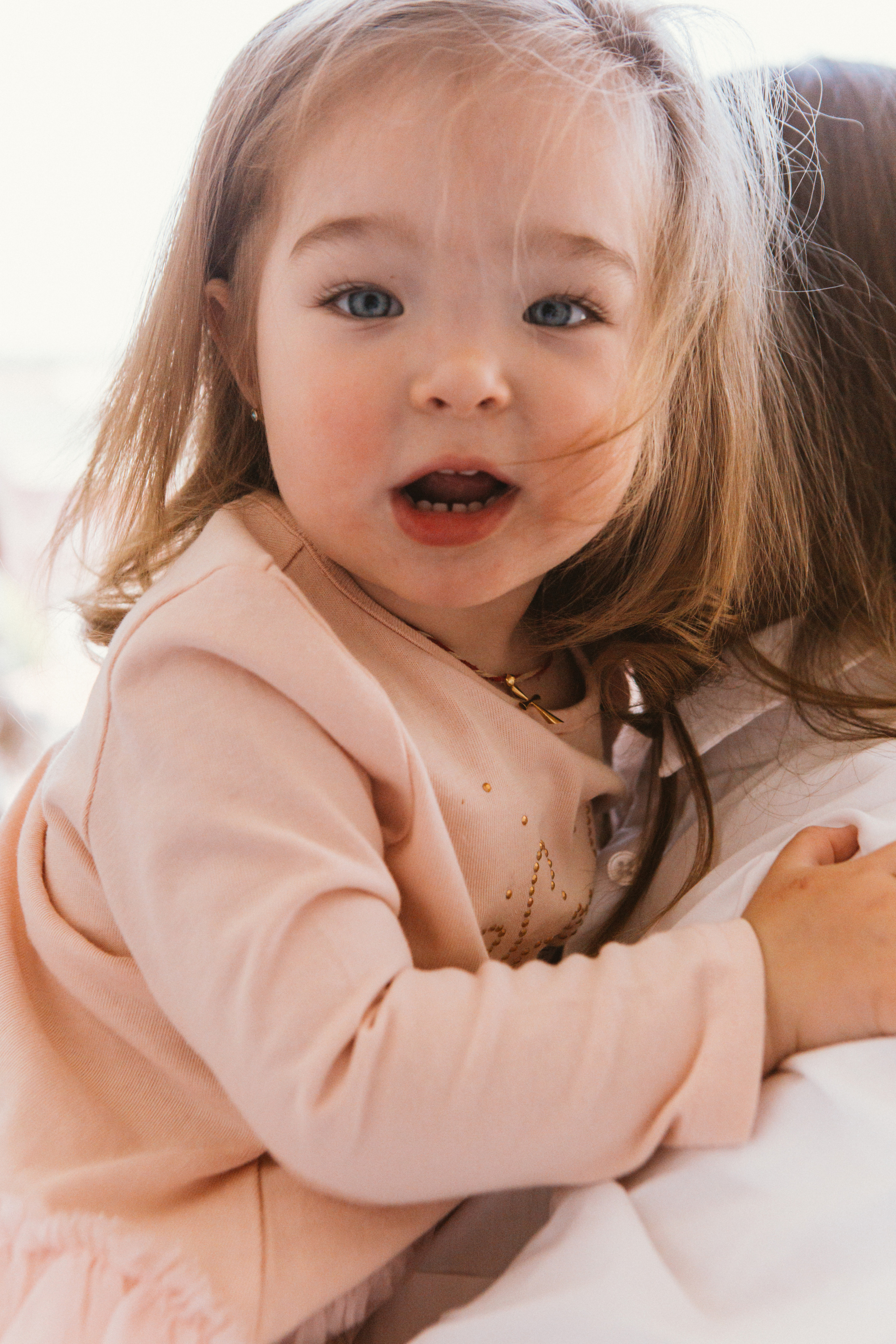 Лена, Карине и Арен. Семейная фотосессия в студии. Семейный фотограф в Калининграде Анастасия Юрина