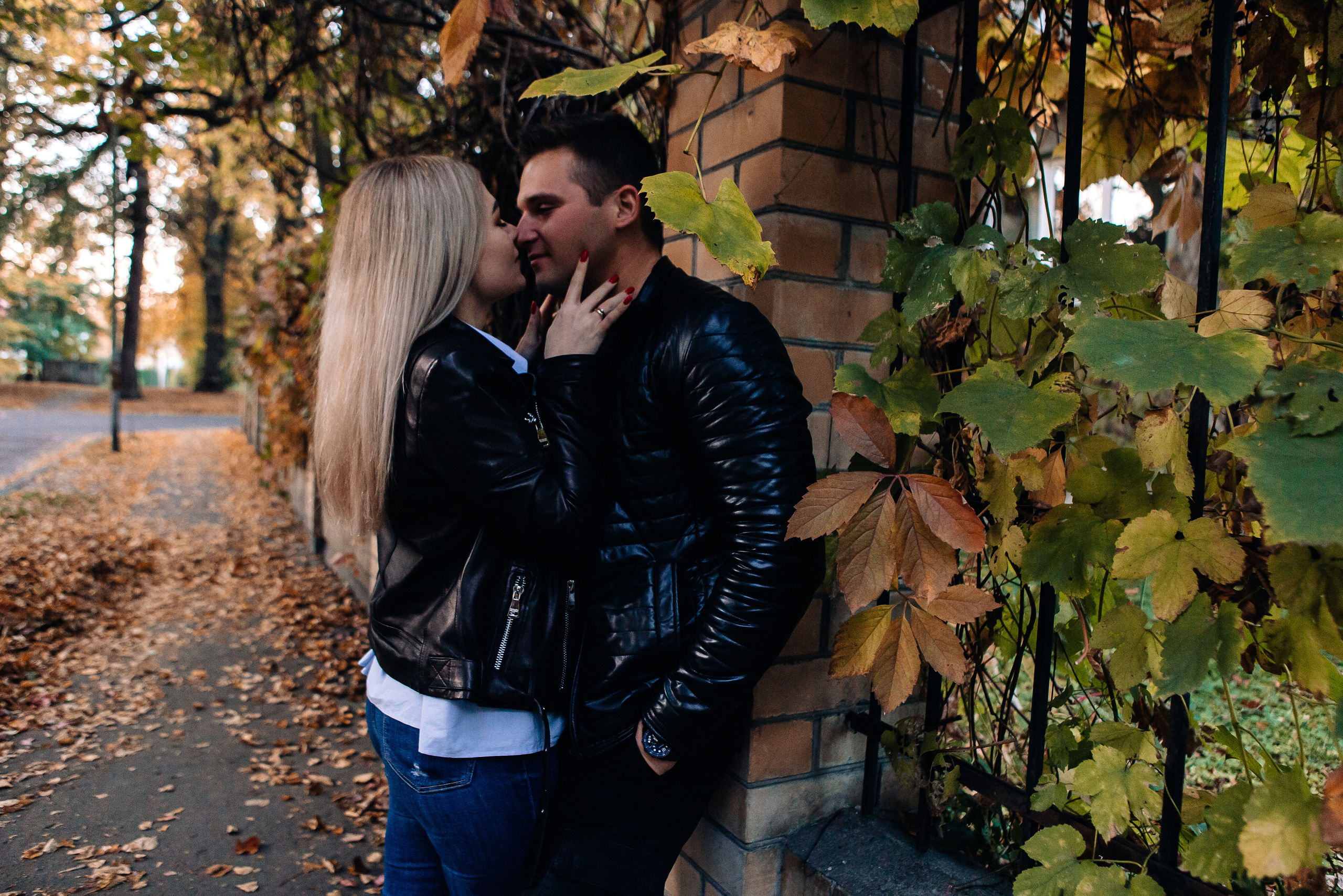 Антон и Алина. Лавстори в городе. Семейный фотограф в Калининграде Анастасия Юрина