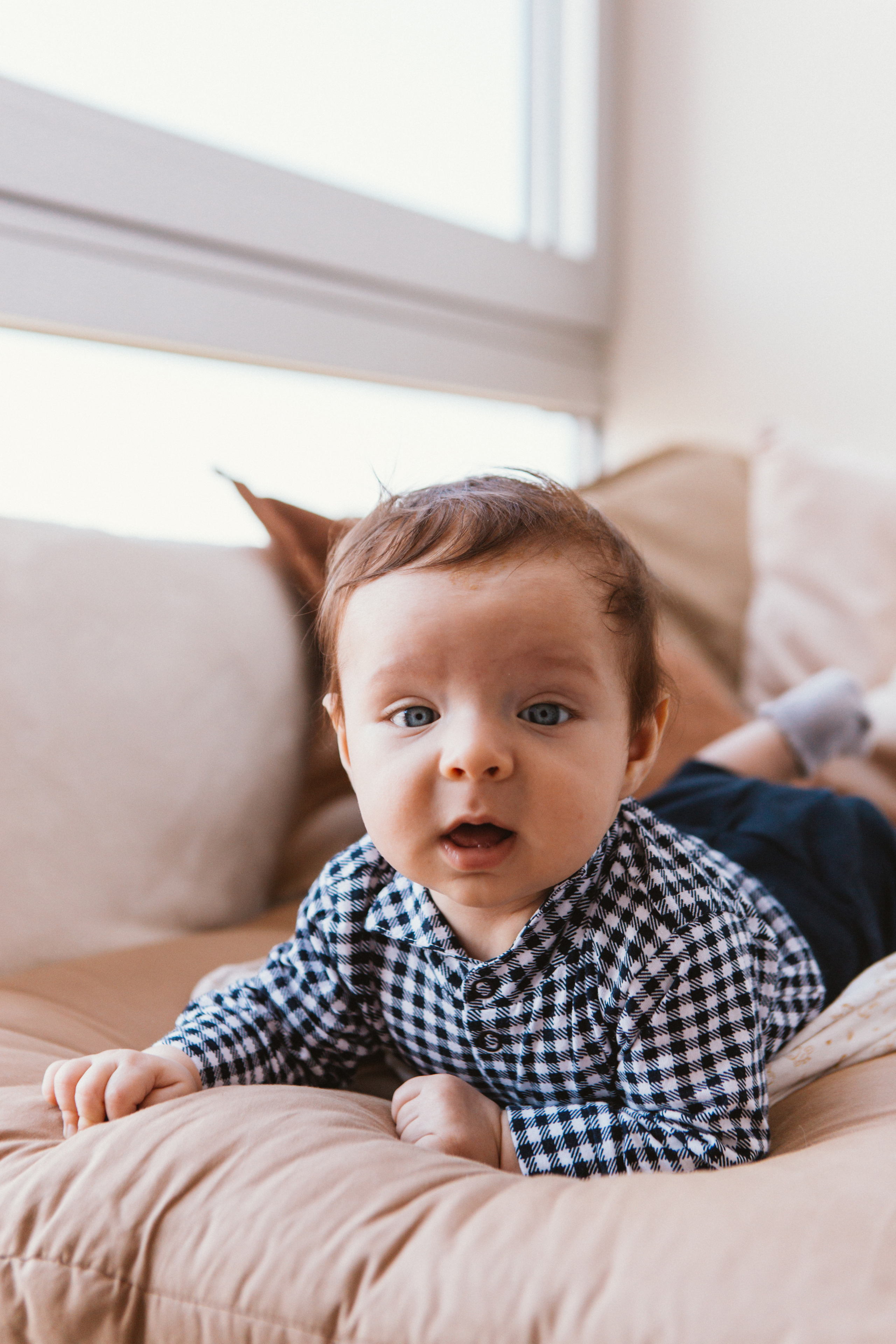 Лена, Карине и Арен. Семейная фотосессия в студии. Семейный фотограф в Калининграде Анастасия Юрина