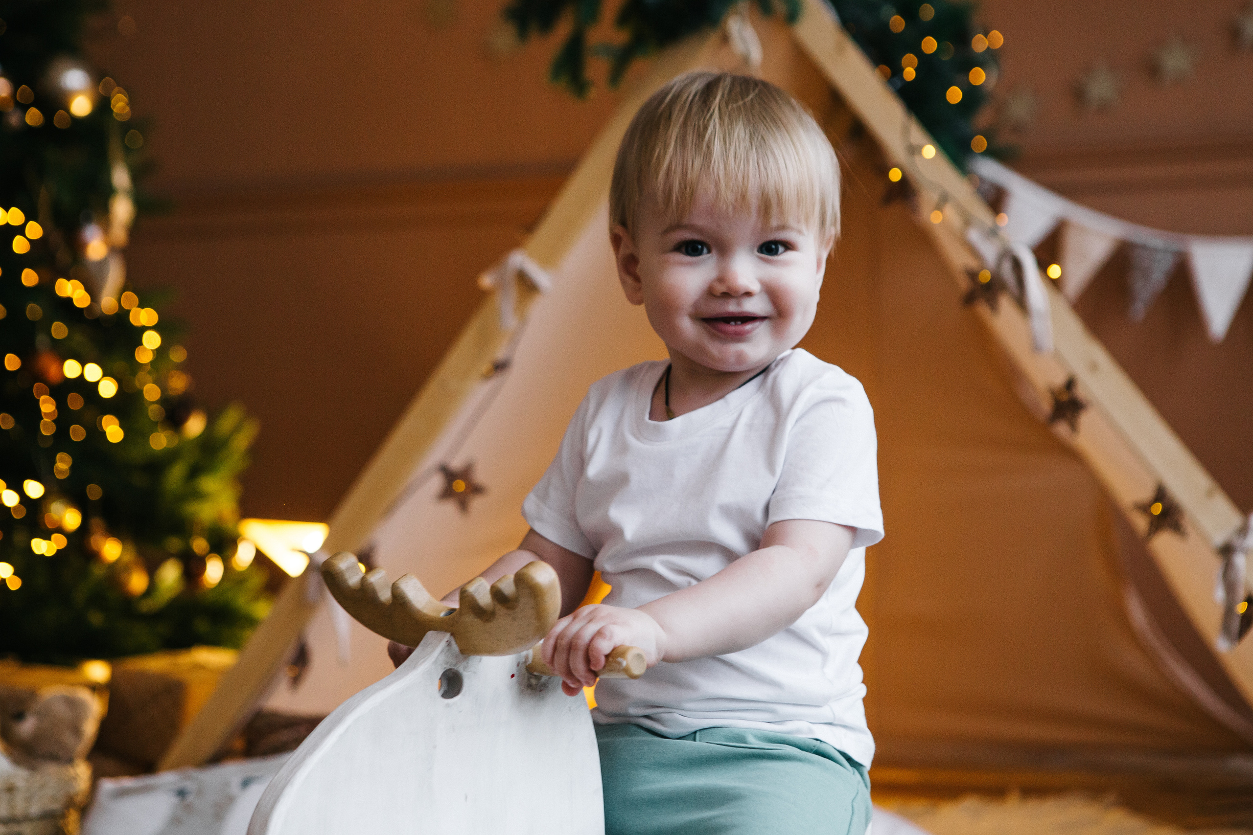 Женя, Милена и Артемий. Новогодняя фотосессия в студии. Семейный фотограф в Калининграде Анастасия Юрина