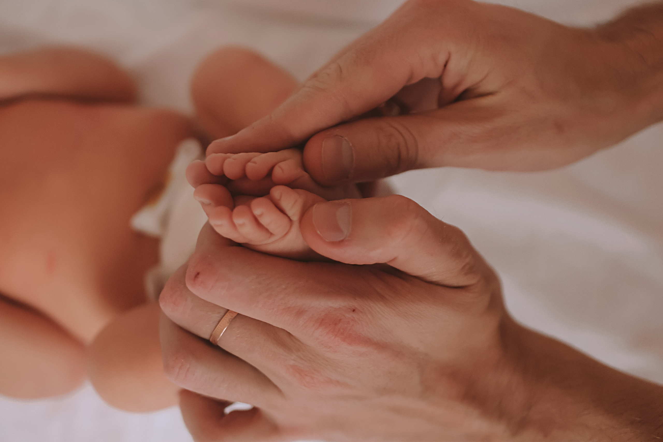 Выписка Мид. Семейный фотограф Тюмень, фотограф на роды Салмина Мария