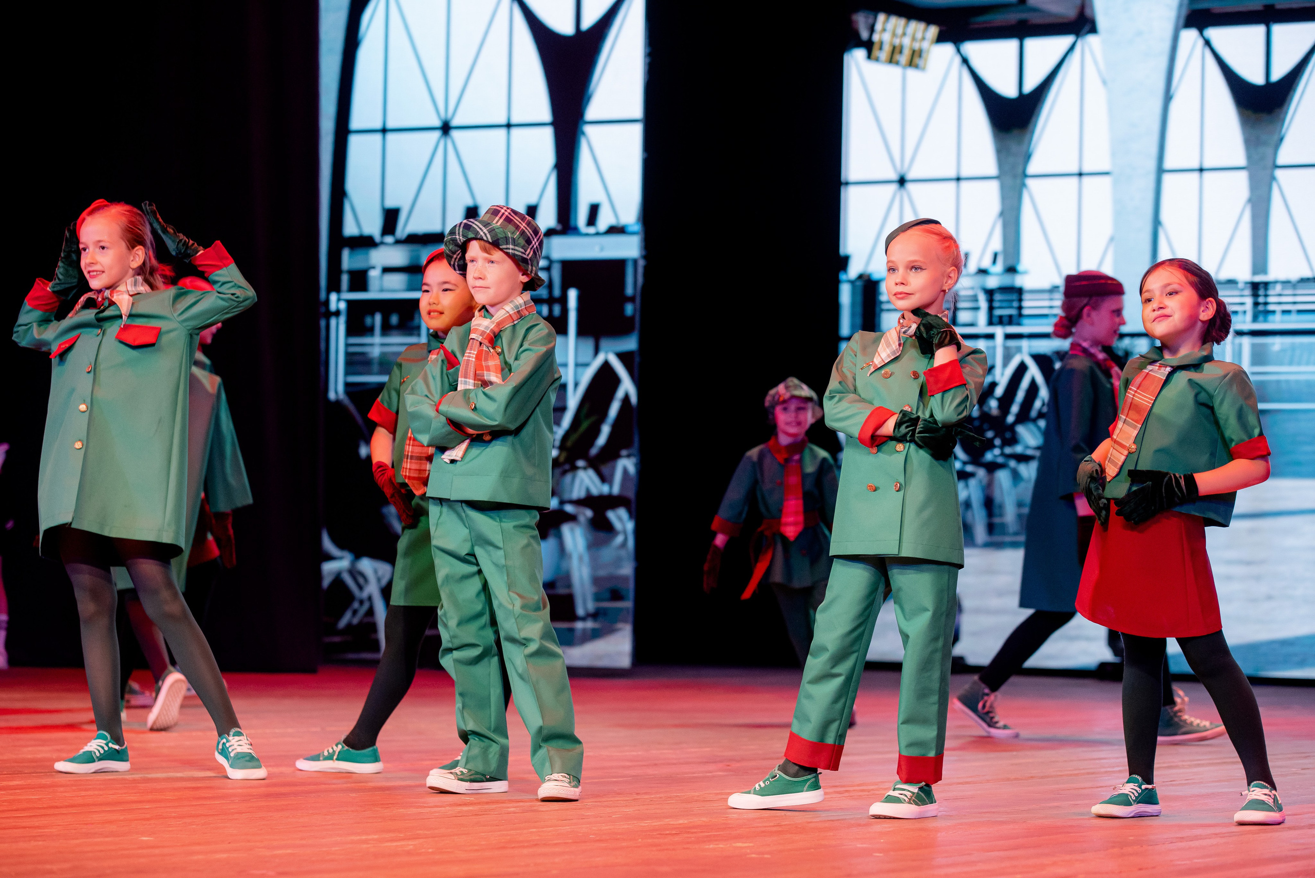 30 Школа. Вручение и Банкет. ДК Юбилейный и Банхоф. Фотограф в Волгограде и Волжском Александр Горбань