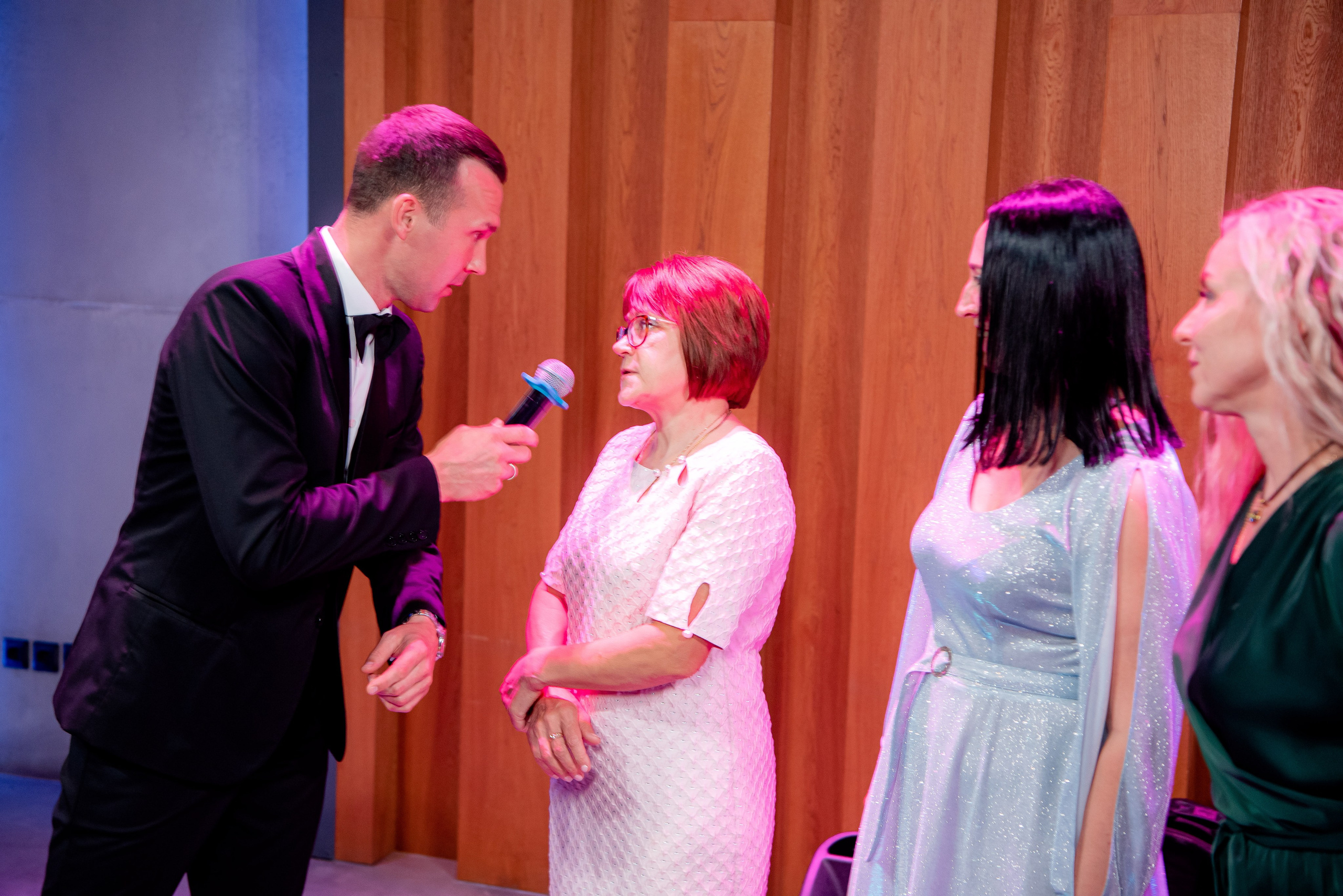 140 Школа. Вручение и Банкет. Сити Холл. Фотограф в Волгограде и Волжском Александр Горбань