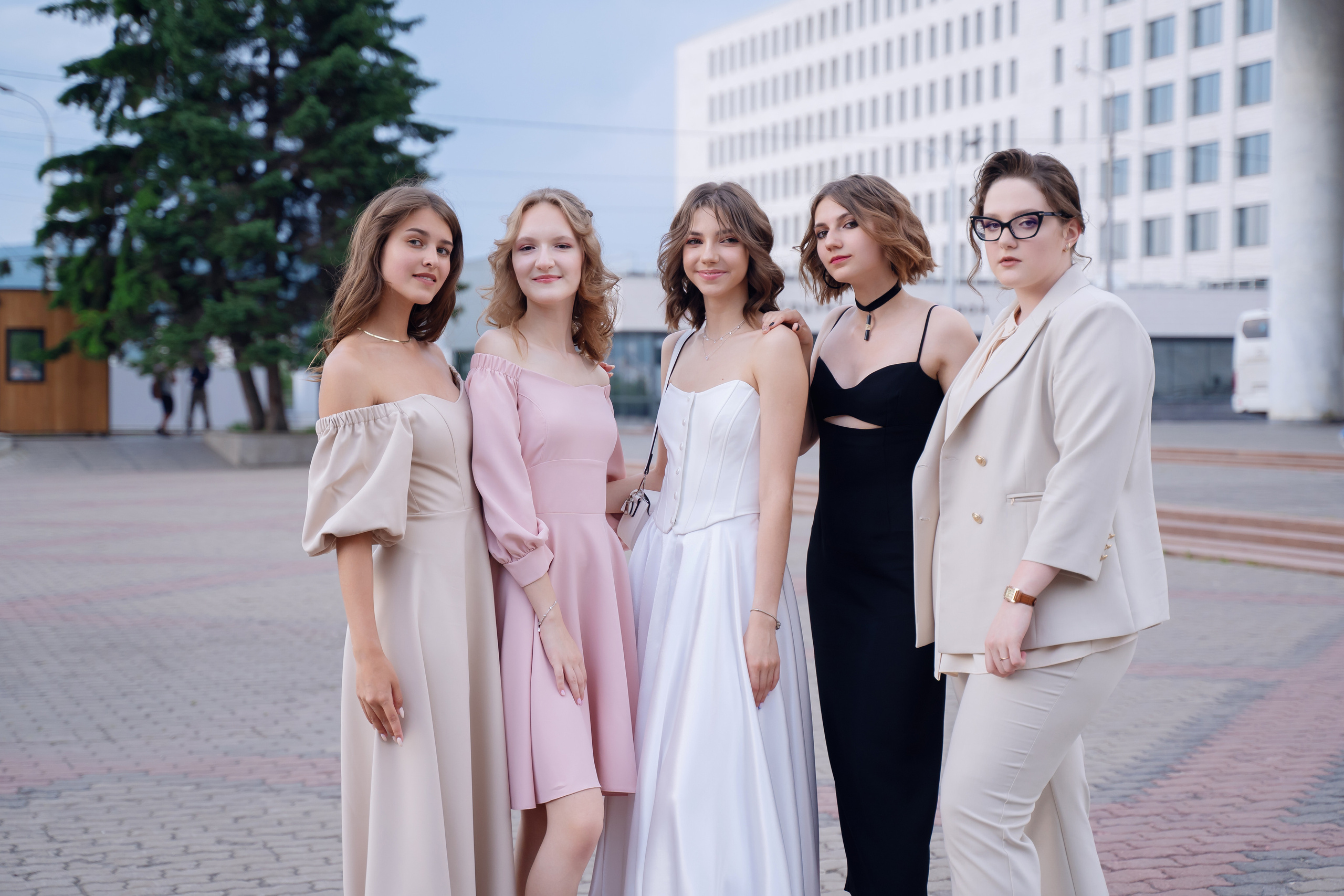 Фотопрогулка для выпускников. Фотограф Ким Наталья в Красноярске