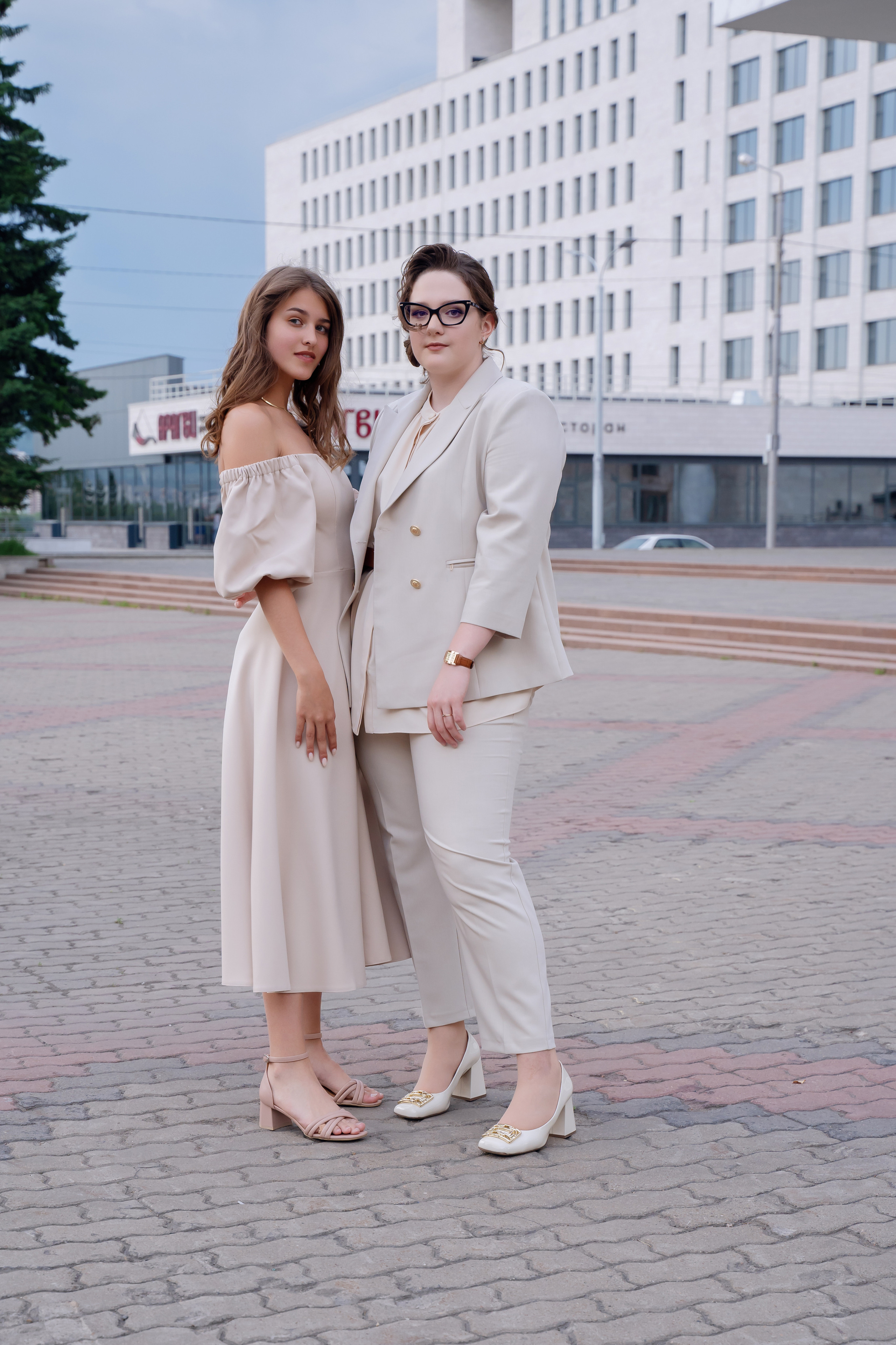 Фотопрогулка для выпускников. Фотограф Ким Наталья в Красноярске