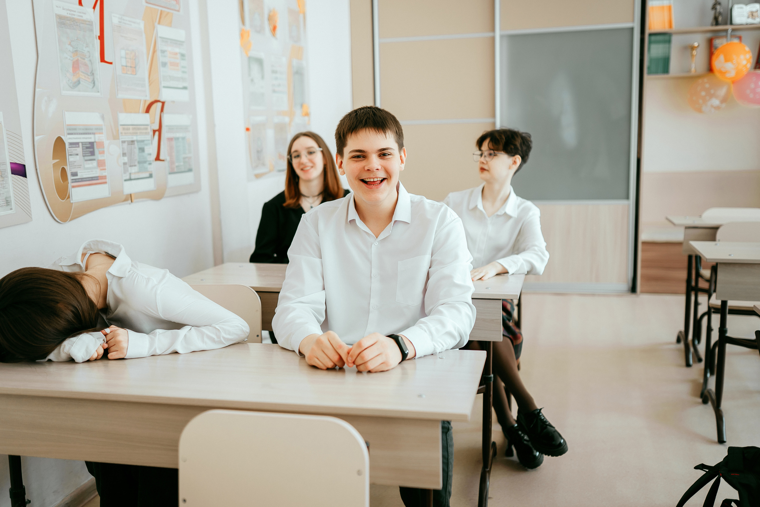 Групповая фотосессия для коллектива. Фотограф Ким Наталья в Красноярске