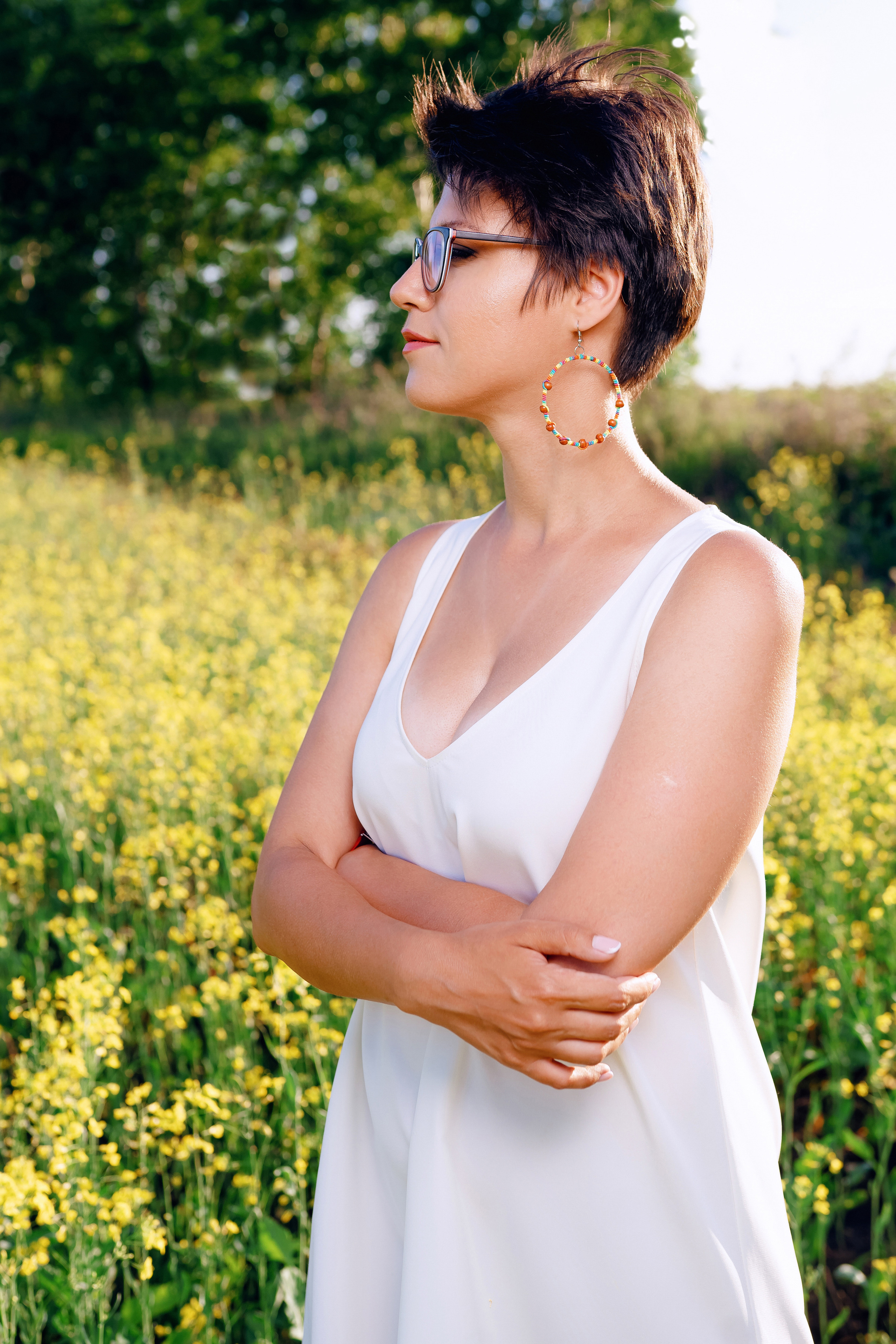 Фотосессия двух подруг в поле. Фотограф Ким Наталья в Красноярске