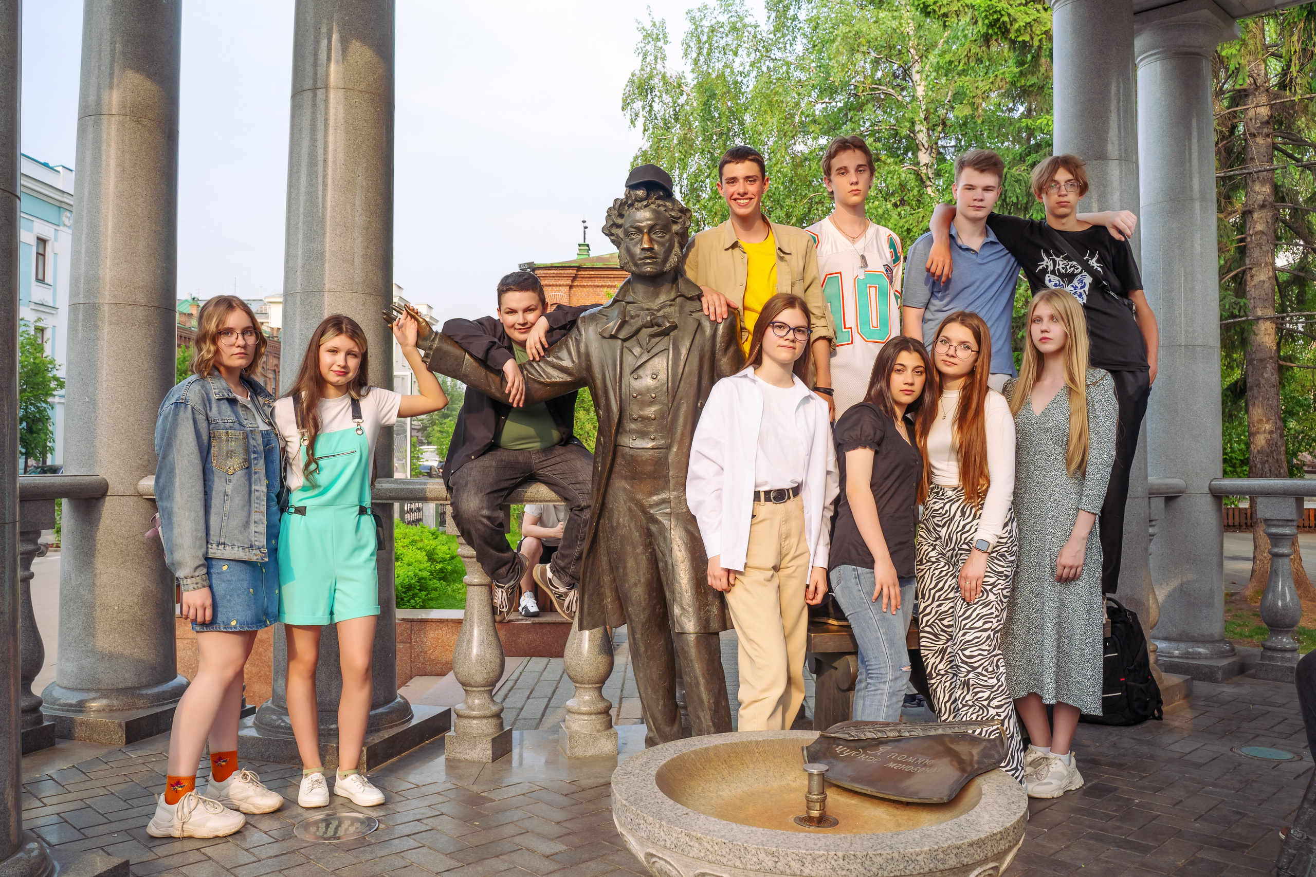 Выпускные альбомы. Фотограф Ким Наталья в Красноярске