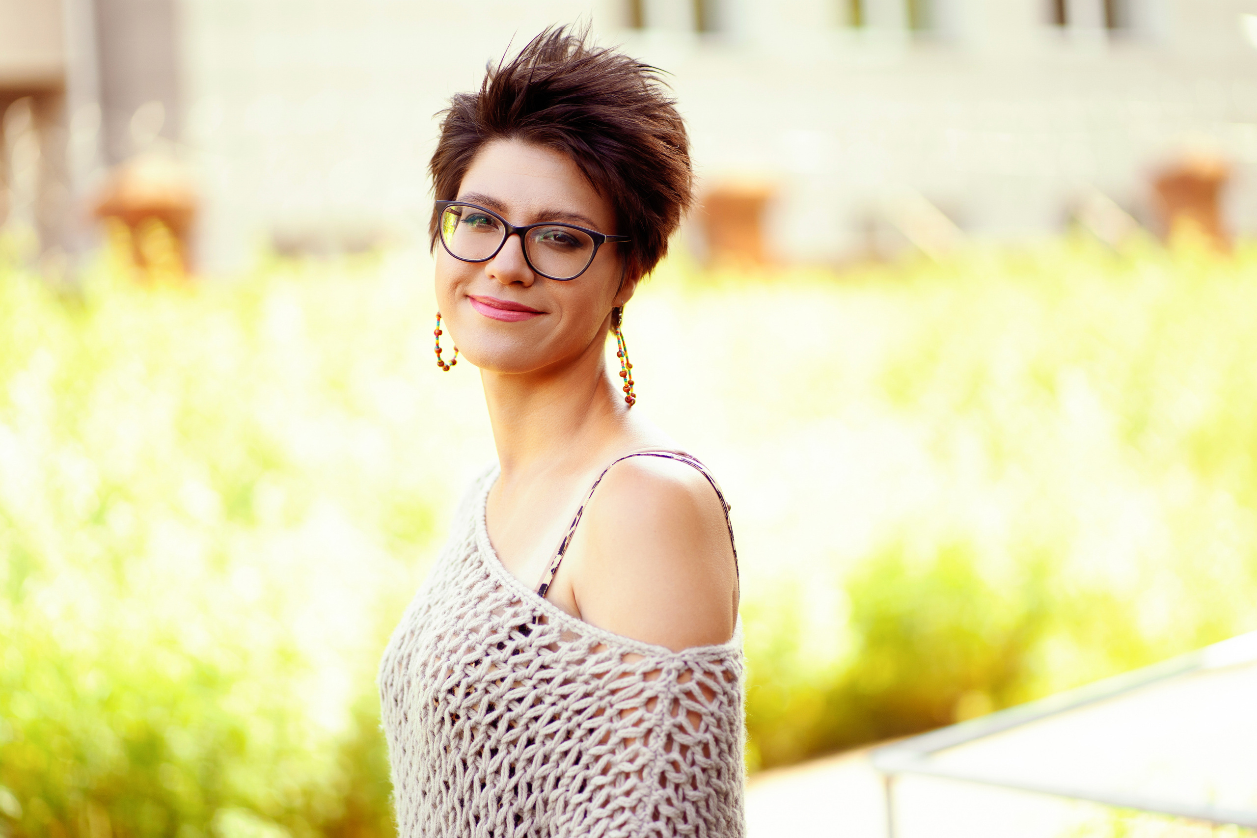 Фотосессия двух подруг в поле. Фотограф Ким Наталья в Красноярске