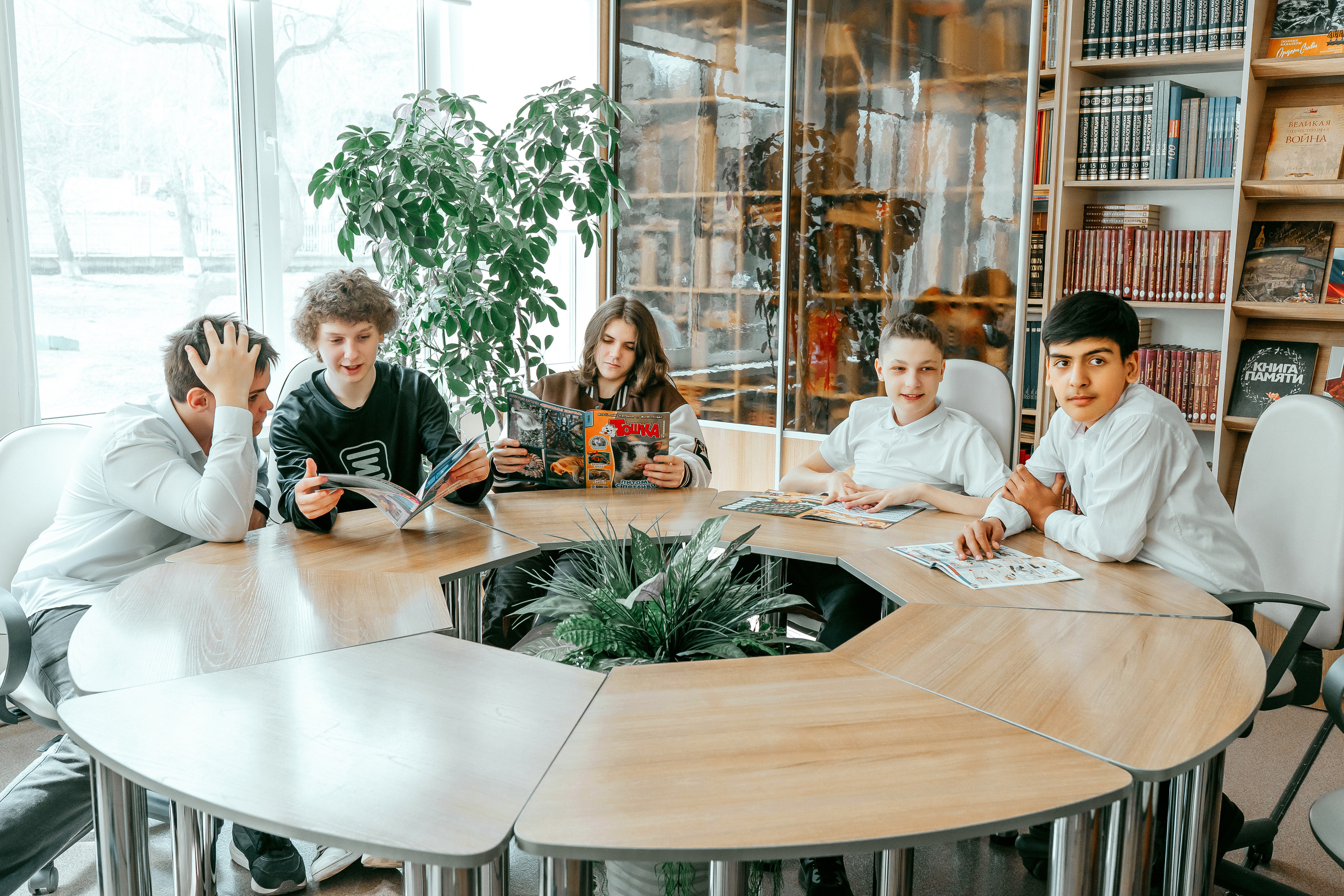 Групповая фотосессия для коллектива. Фотограф Ким Наталья в Красноярске