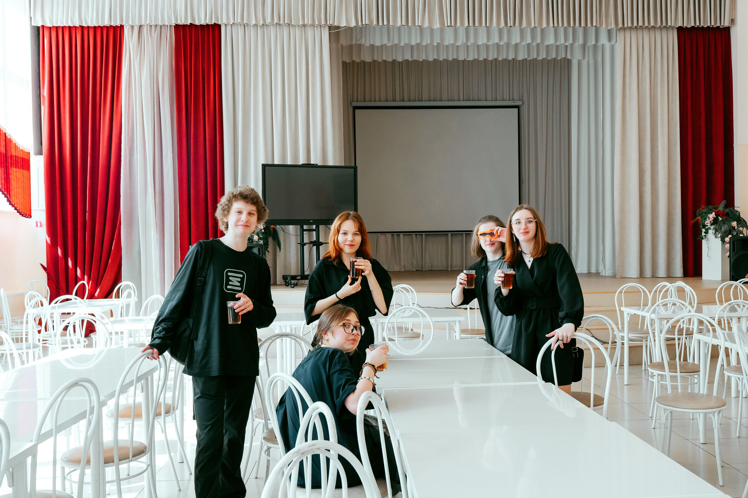 Групповая фотосессия для коллектива. Фотограф Ким Наталья в Красноярске