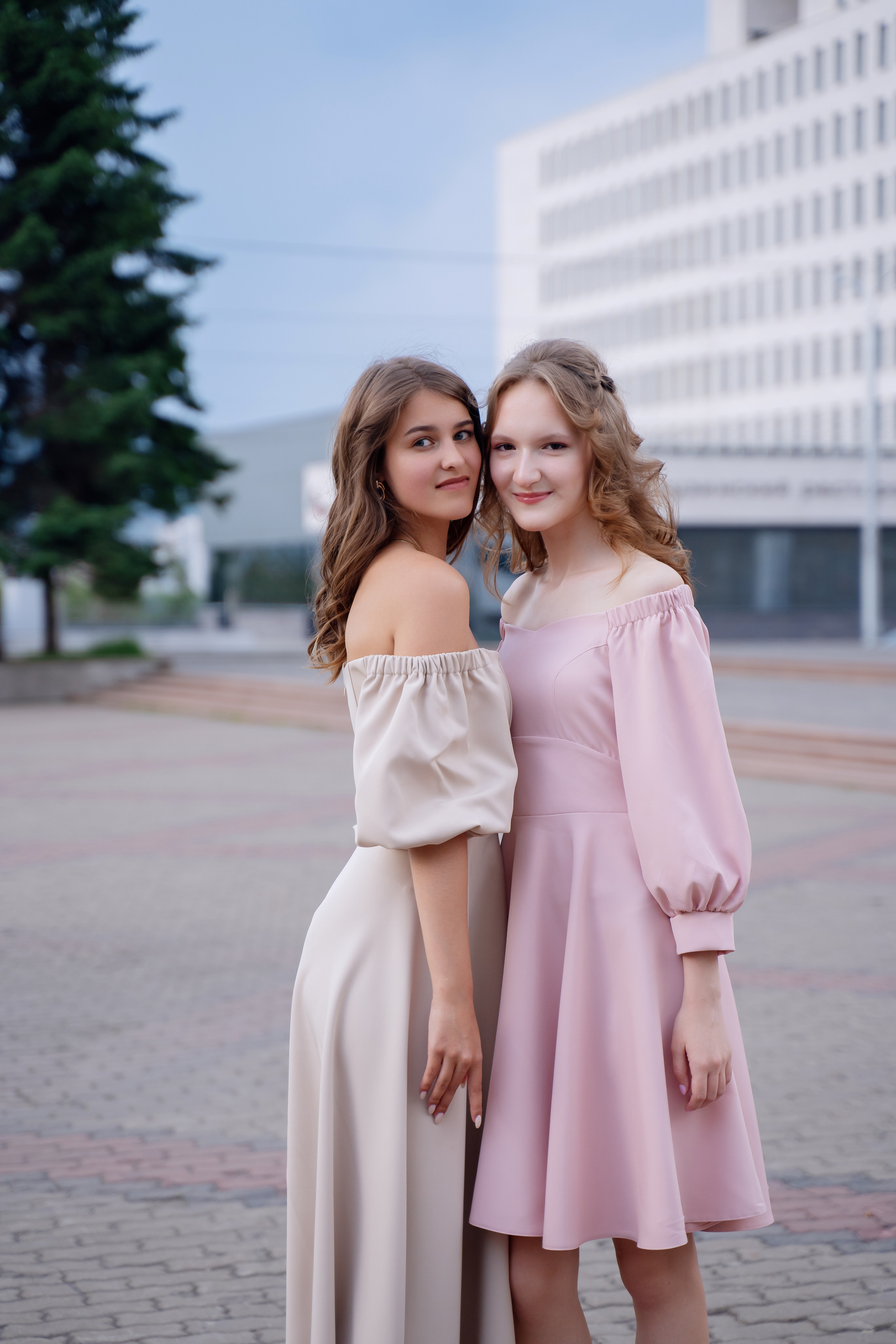 Фотопрогулка для выпускников. Фотограф Ким Наталья в Красноярске