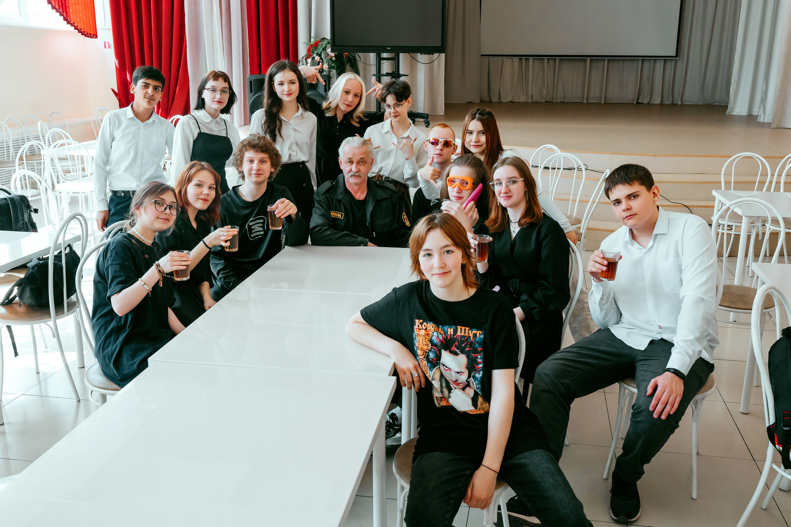 Групповая фотосессия для коллектива. Фотограф Ким Наталья в Красноярске