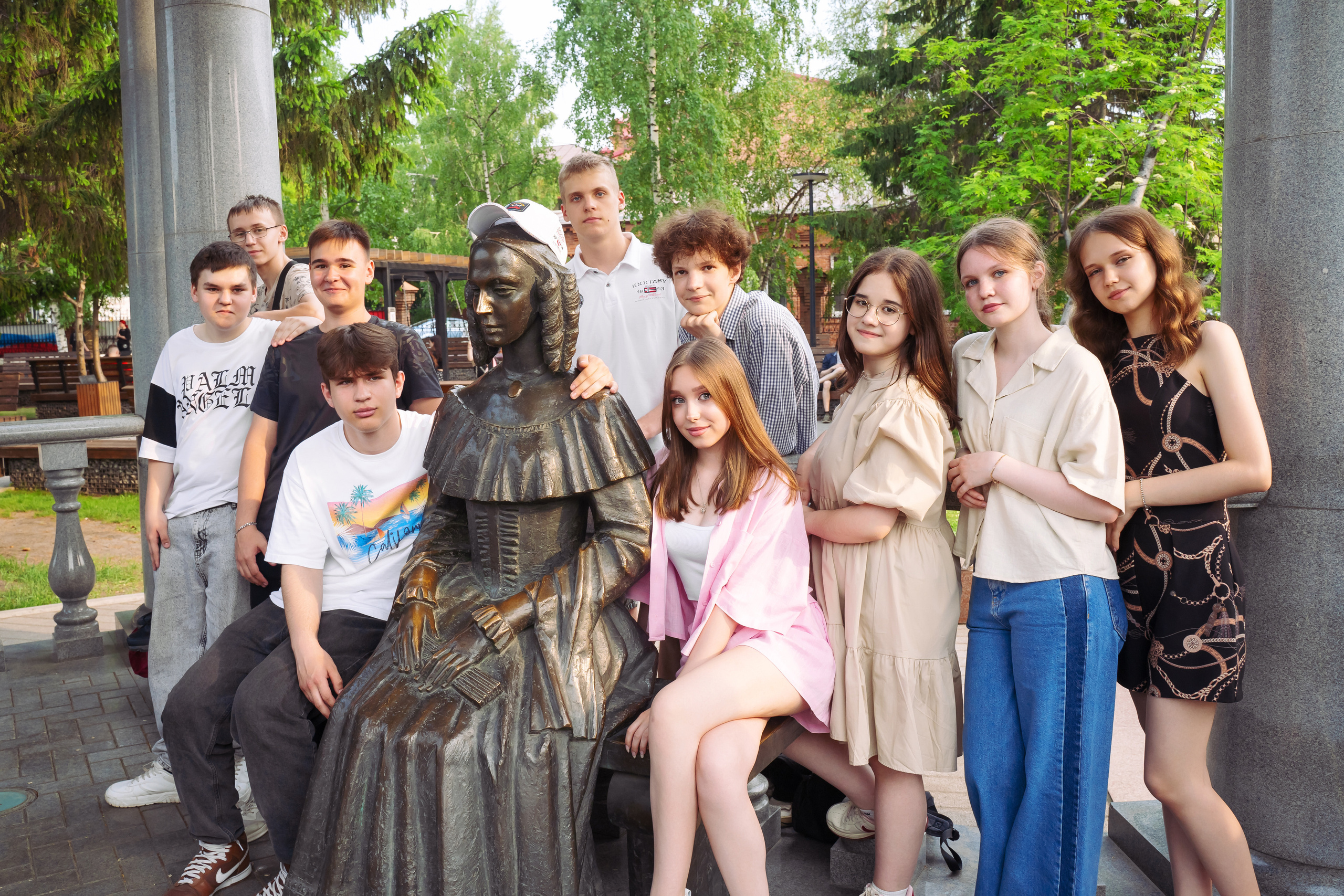 Выпускные альбомы. Фотограф Ким Наталья в Красноярске