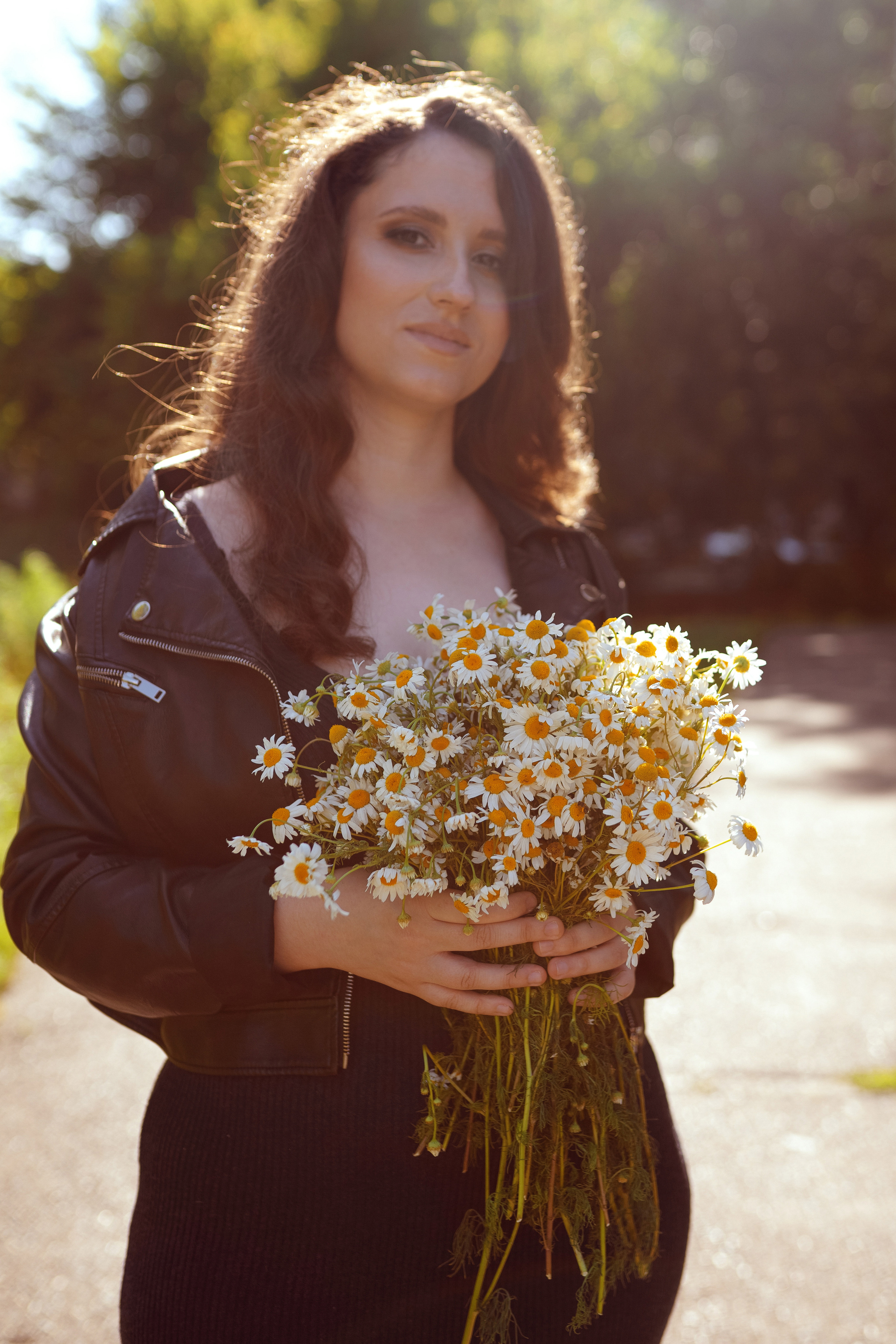 Фотосессия двух подруг в поле. Фотограф Ким Наталья в Красноярске