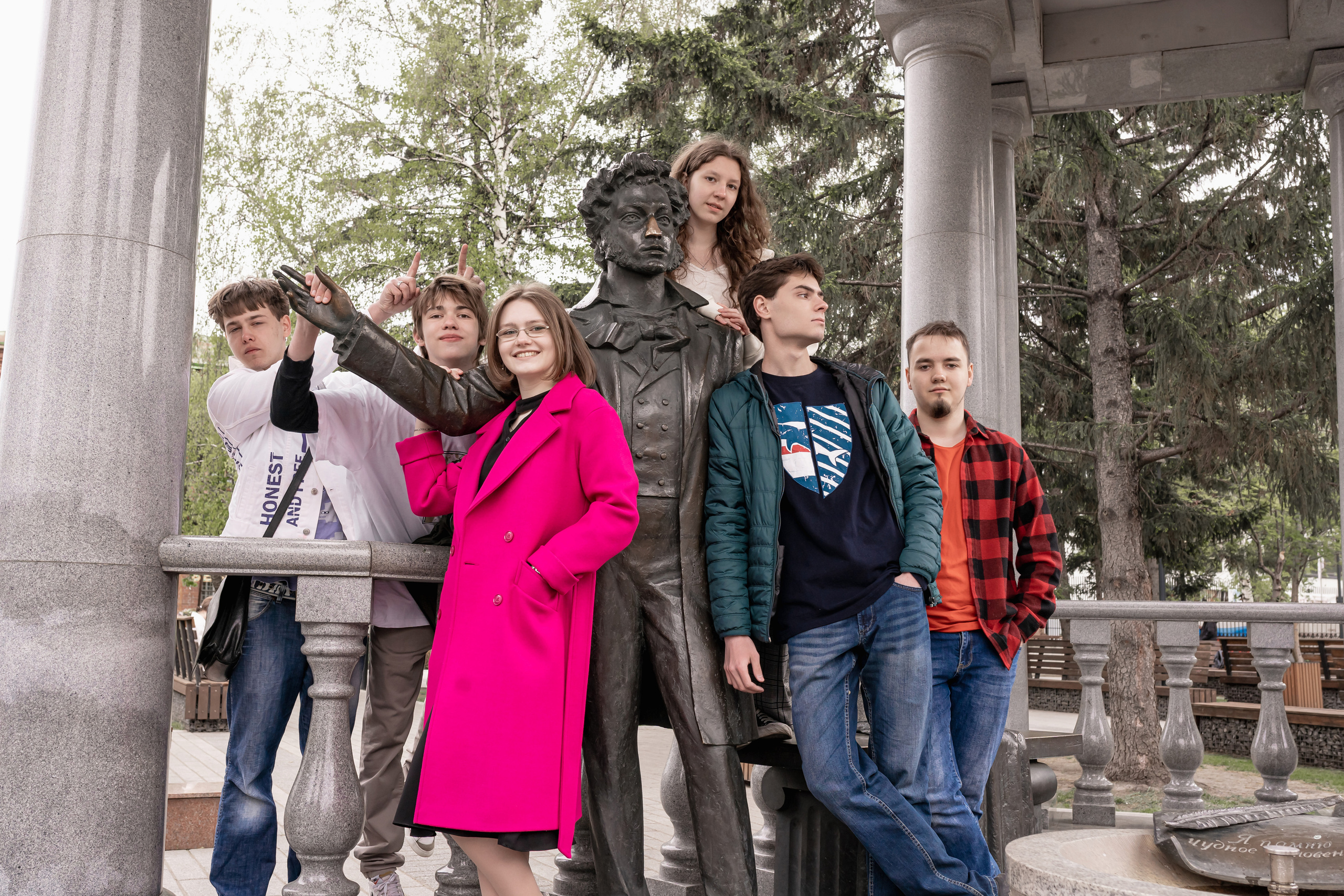 Фотопрогулки для выпускников. Фотограф Ким Наталья в Красноярске