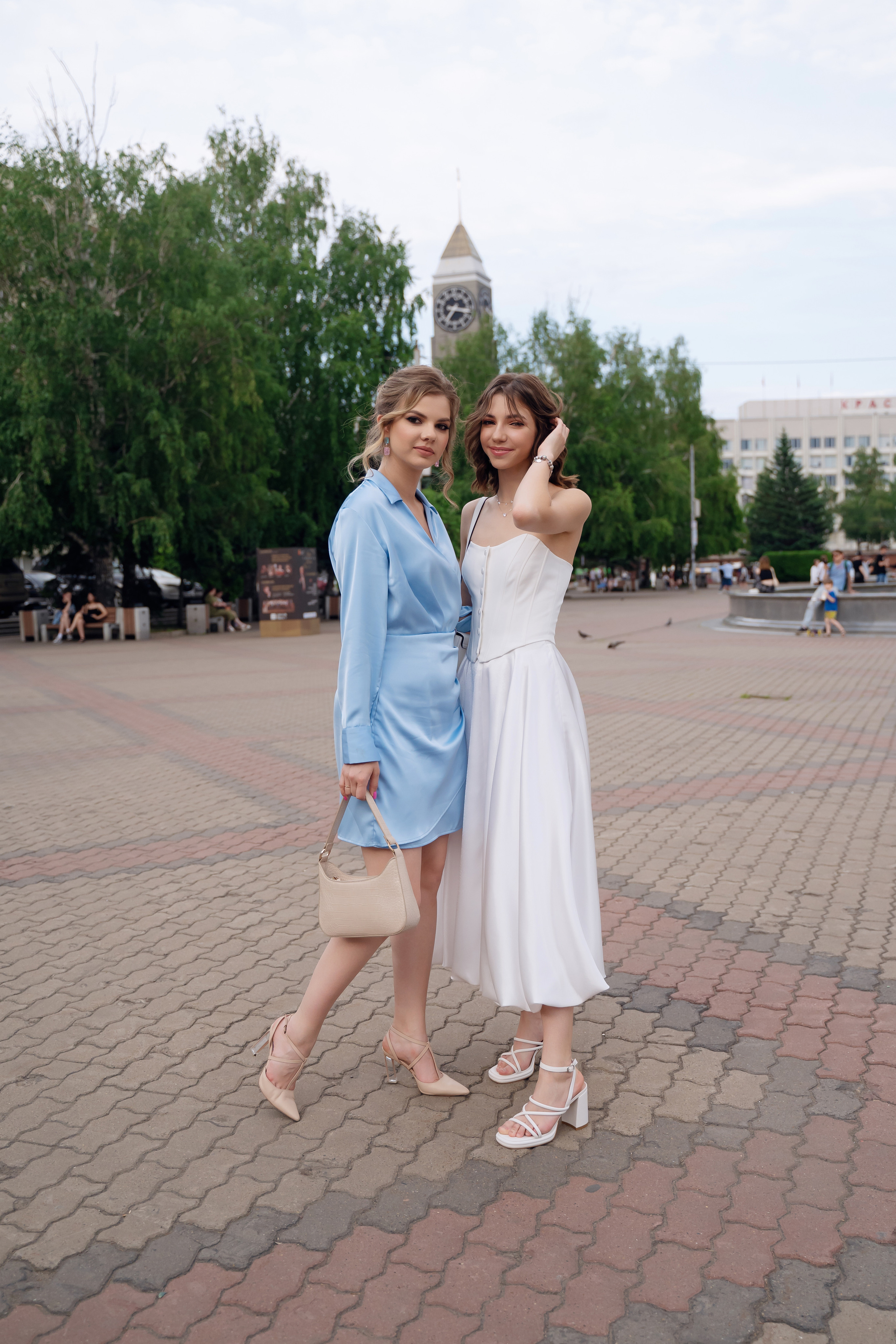 Фотопрогулка для выпускников. Фотограф Ким Наталья в Красноярске