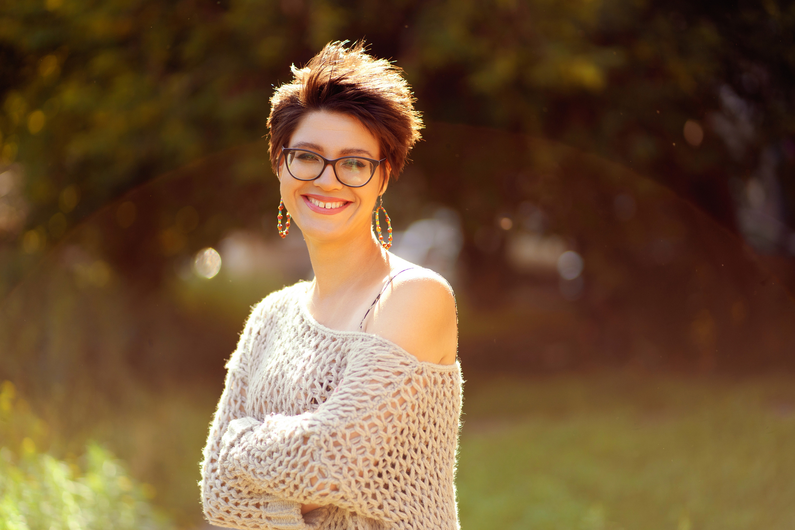 Фотосессия двух подруг в поле. Фотограф Ким Наталья в Красноярске