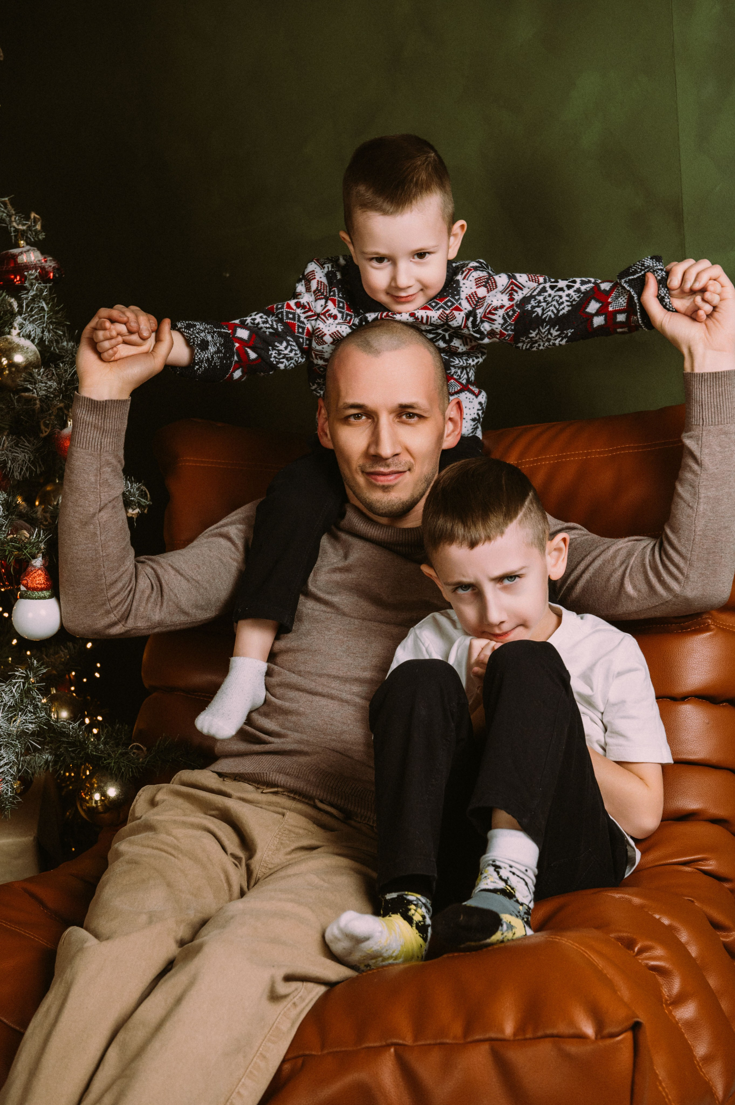 Большая семья собралась вместе на Новый год. Фотограф в Сургуте Светлана Гибадуллина