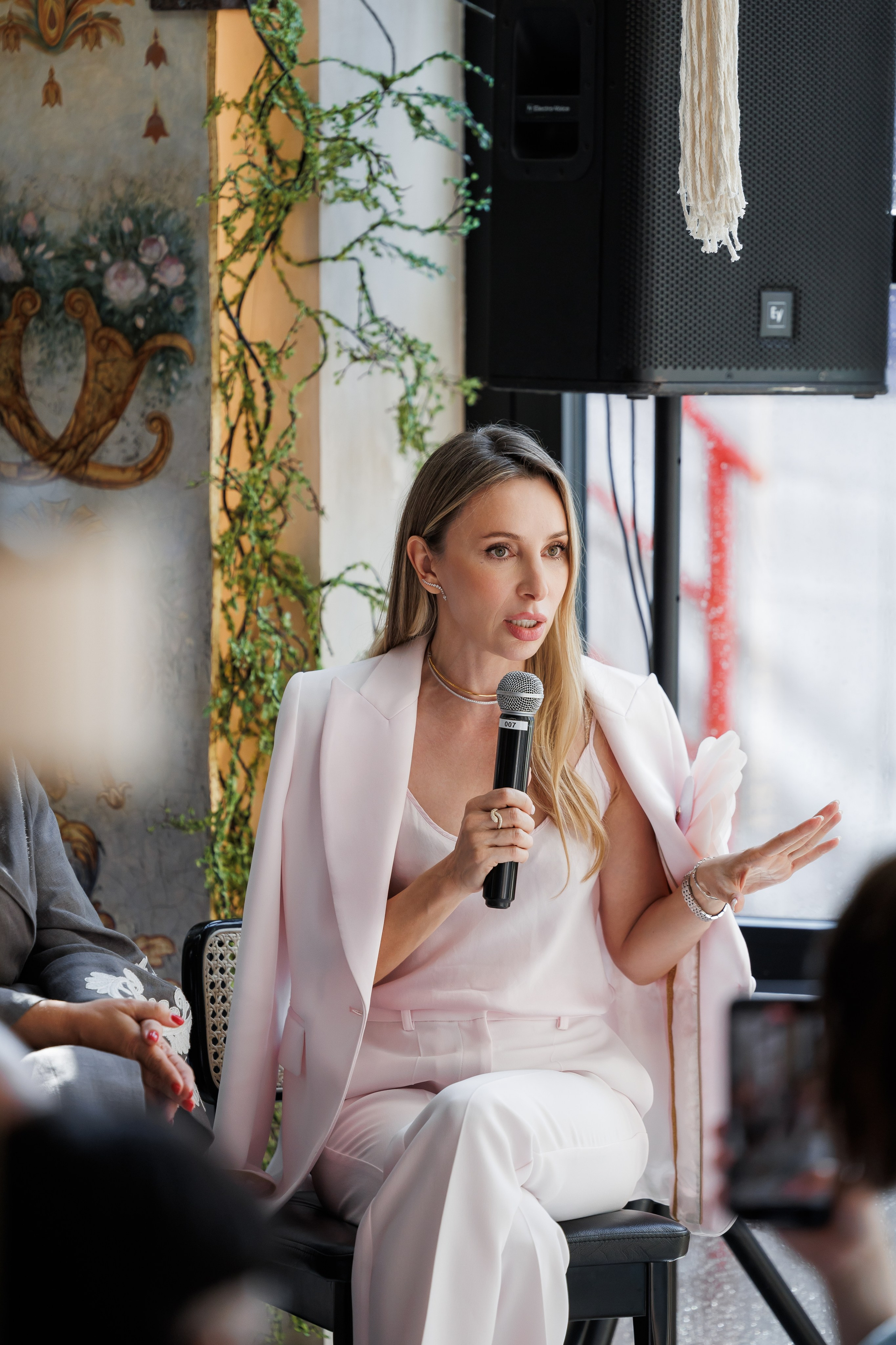 БРАНЧ С ЕЛЕНОЙ ЛЕТУЧЕЙ. Фотограф в Москве Алексей Виноградов