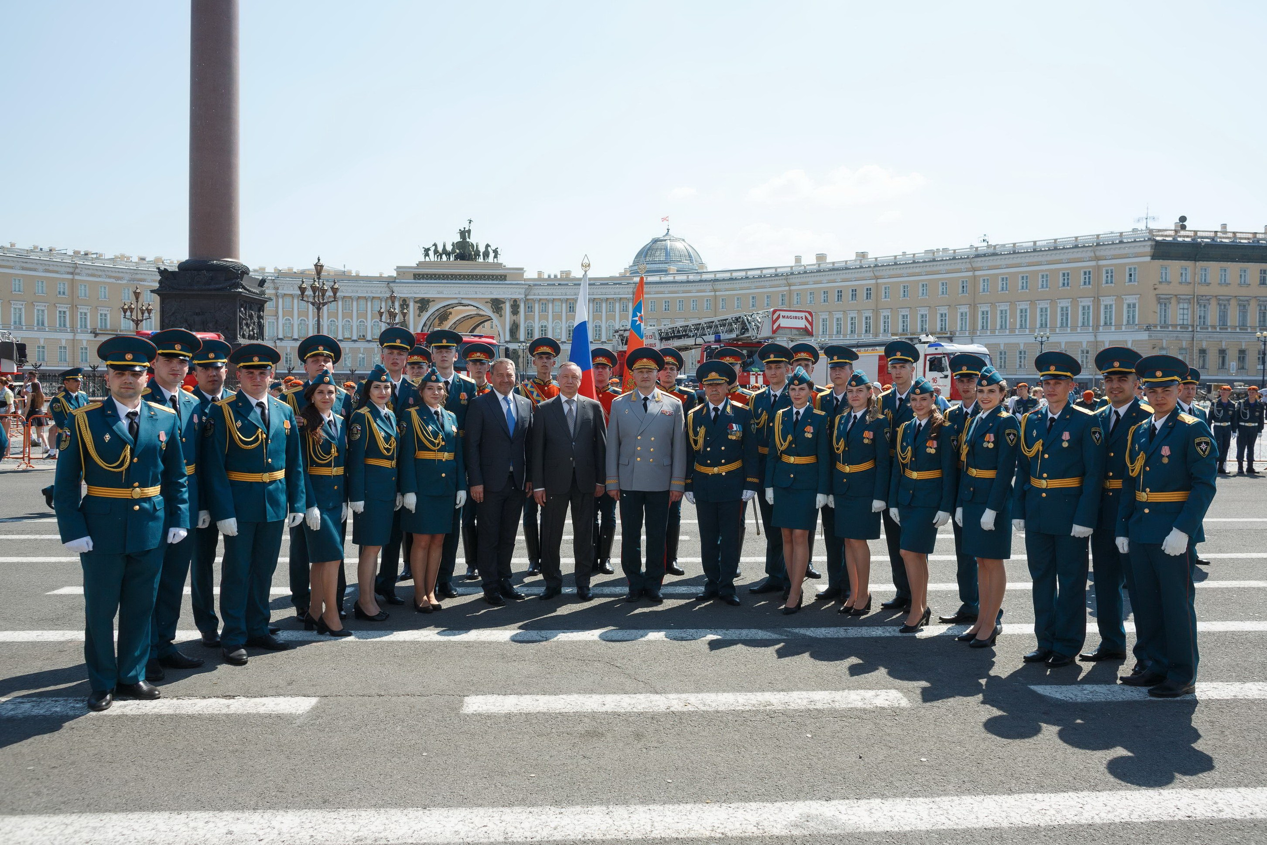 Выпуск офицеров СПб УГПС МЧС России. Свадебный фотограф Игорь Брундасов 8PHOTO на свадьбу венчание загс СПб