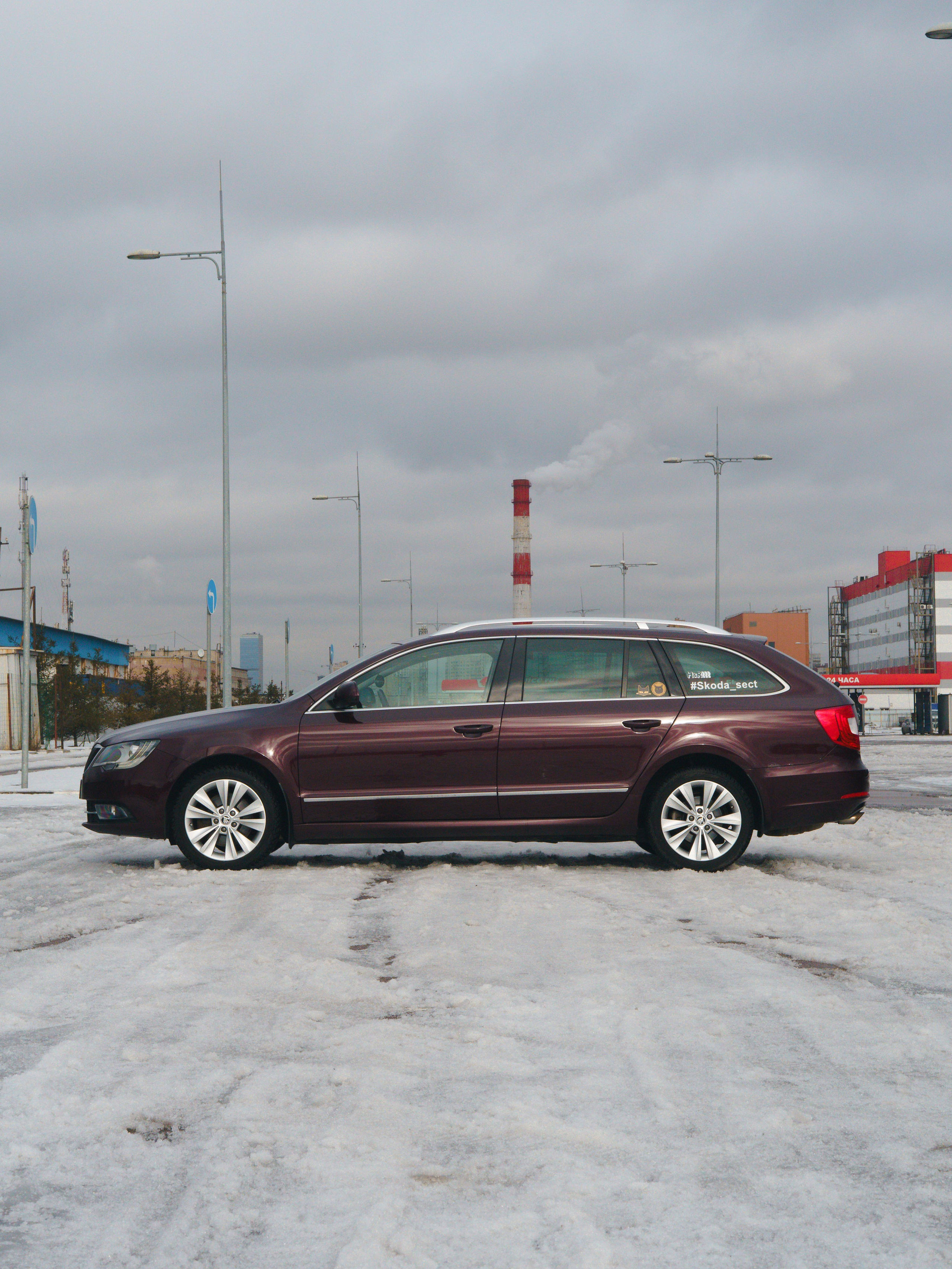 SKODA SuperB Combi 2.0 tsi 2013 / Пётр. Автомобильный фотограф Микрюков Максим г. Санкт-Петербург