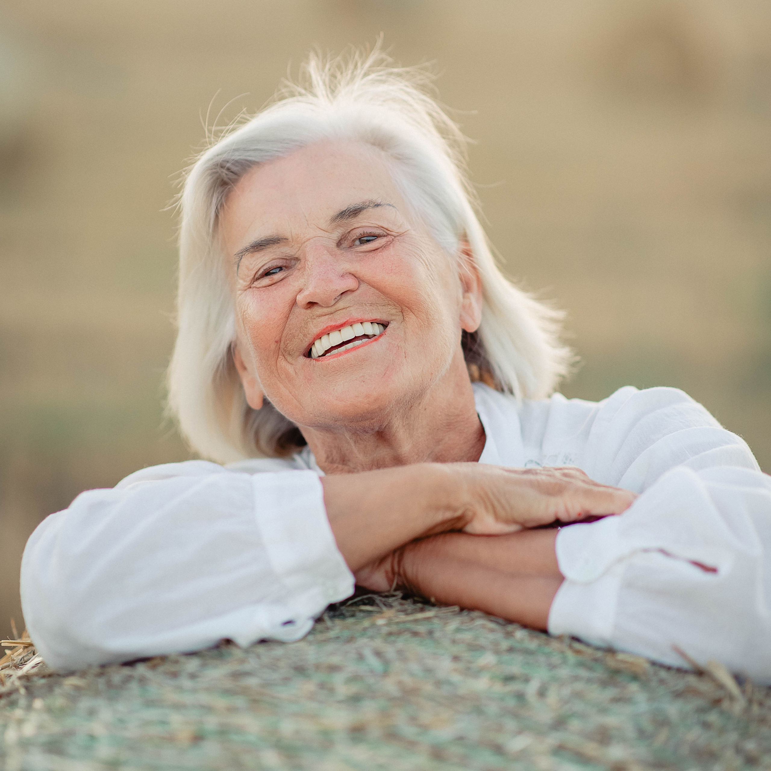 Ева с бабушкой. Лариса Богомолова. Фотограф. Видеограф. Болгария