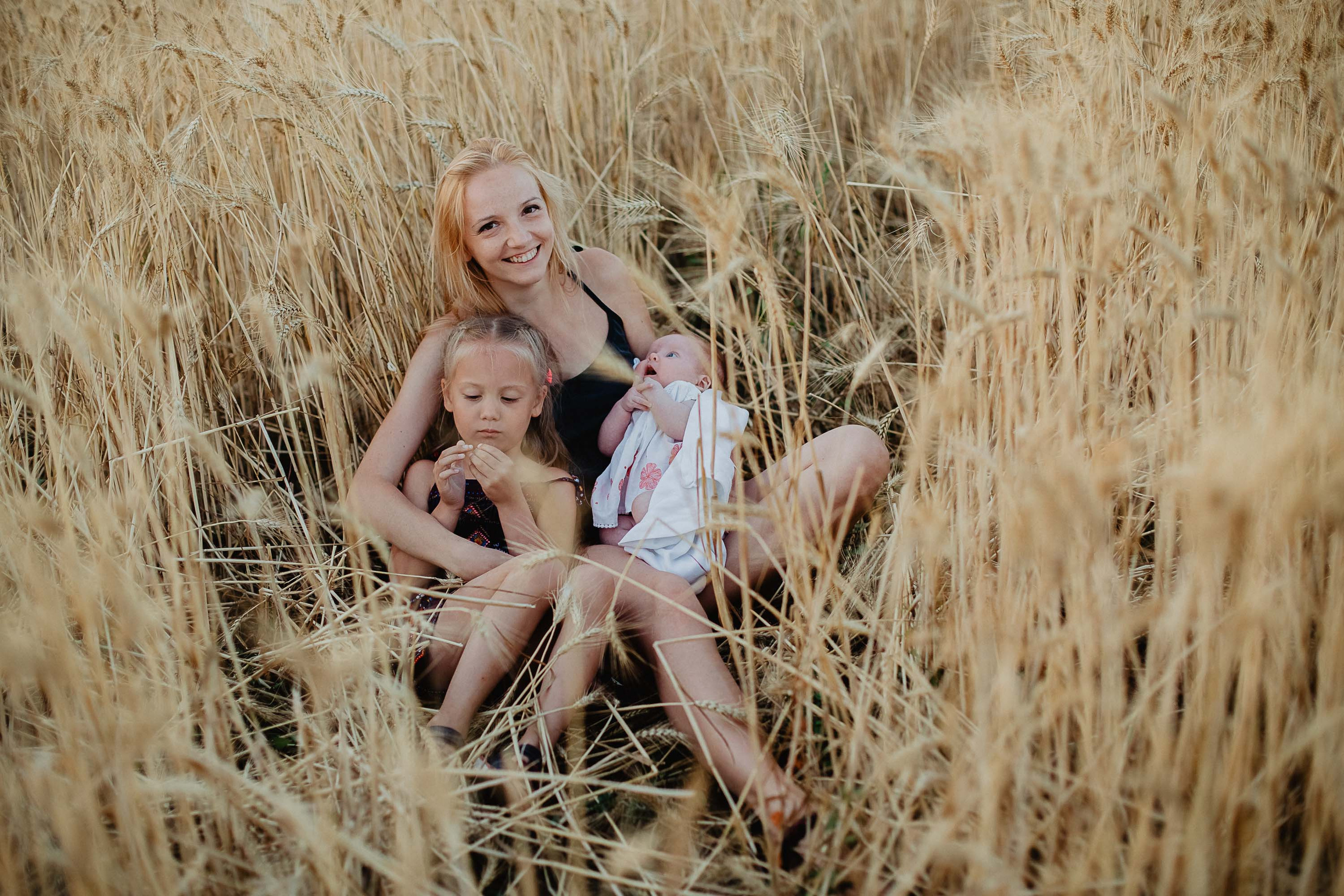 Настя с дочками. Лариса Богомолова. Фотограф. Видеограф. Болгария