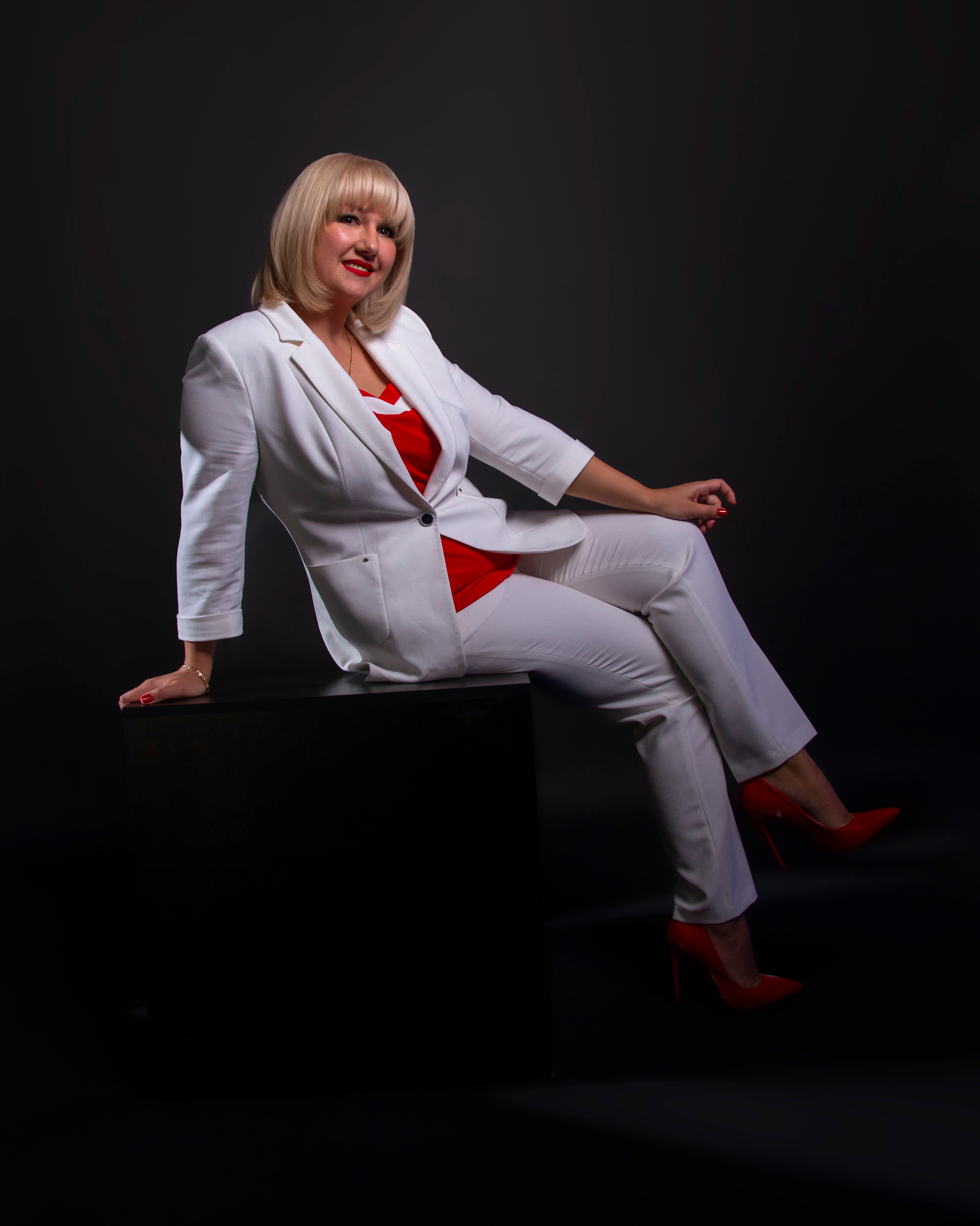 Ladies In black 🖤. Mr RE Photography