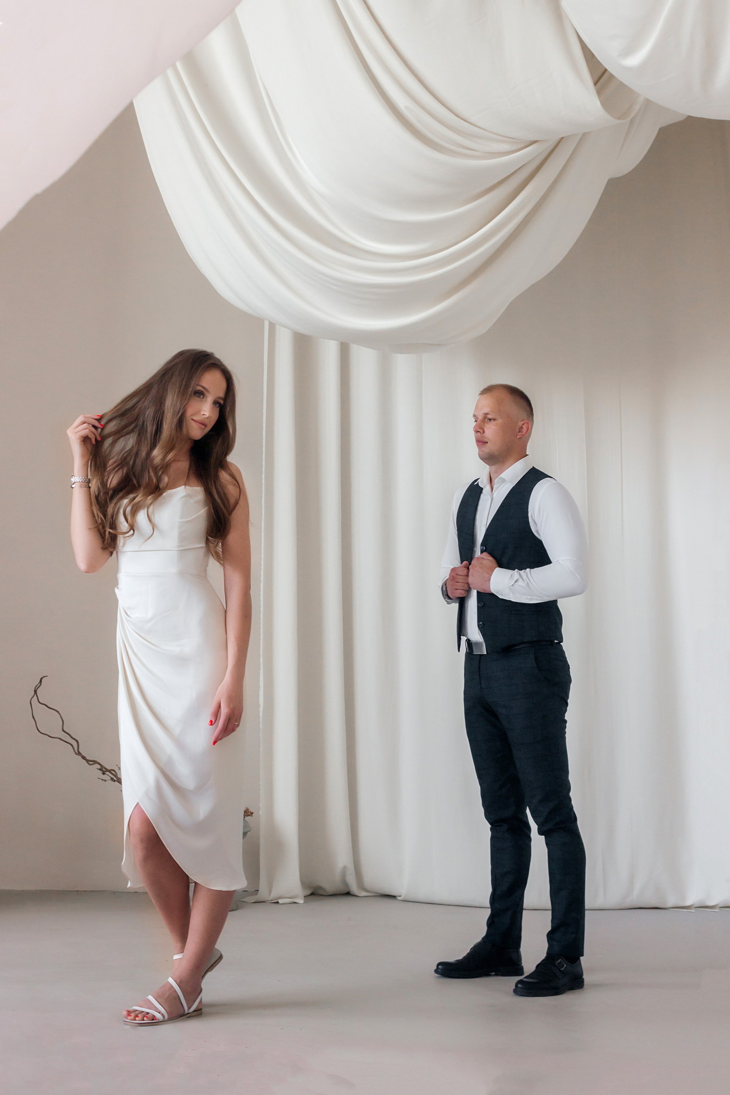 Настя и Сергей. Свадебная фотосессия в фотостудии NARTOV, зал Muza. Свадебный фотограф и фотограф Love-Store в Нижнем Новгороде Анастасия